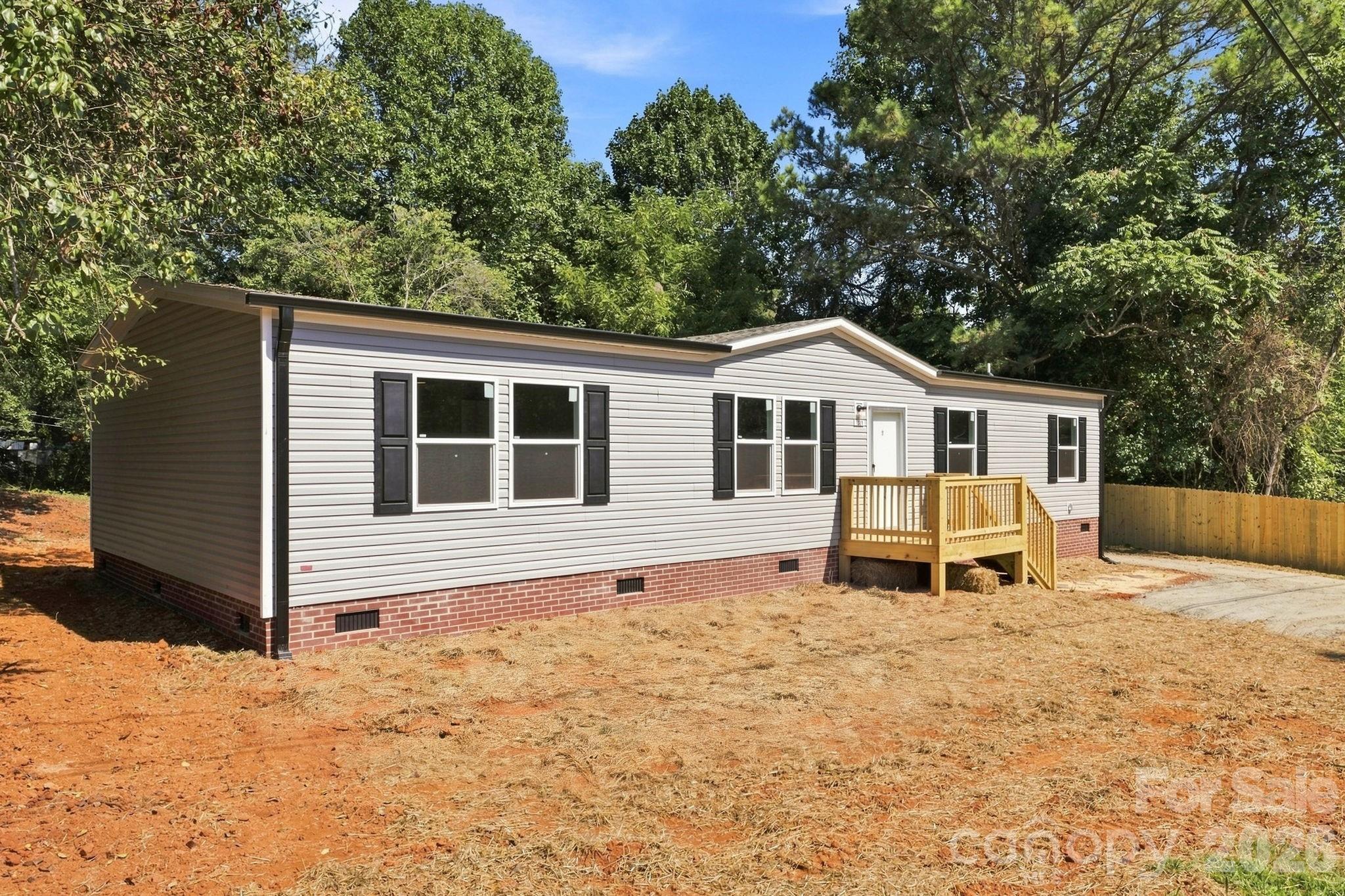 1028 Dorset Lane Property Photo 1
