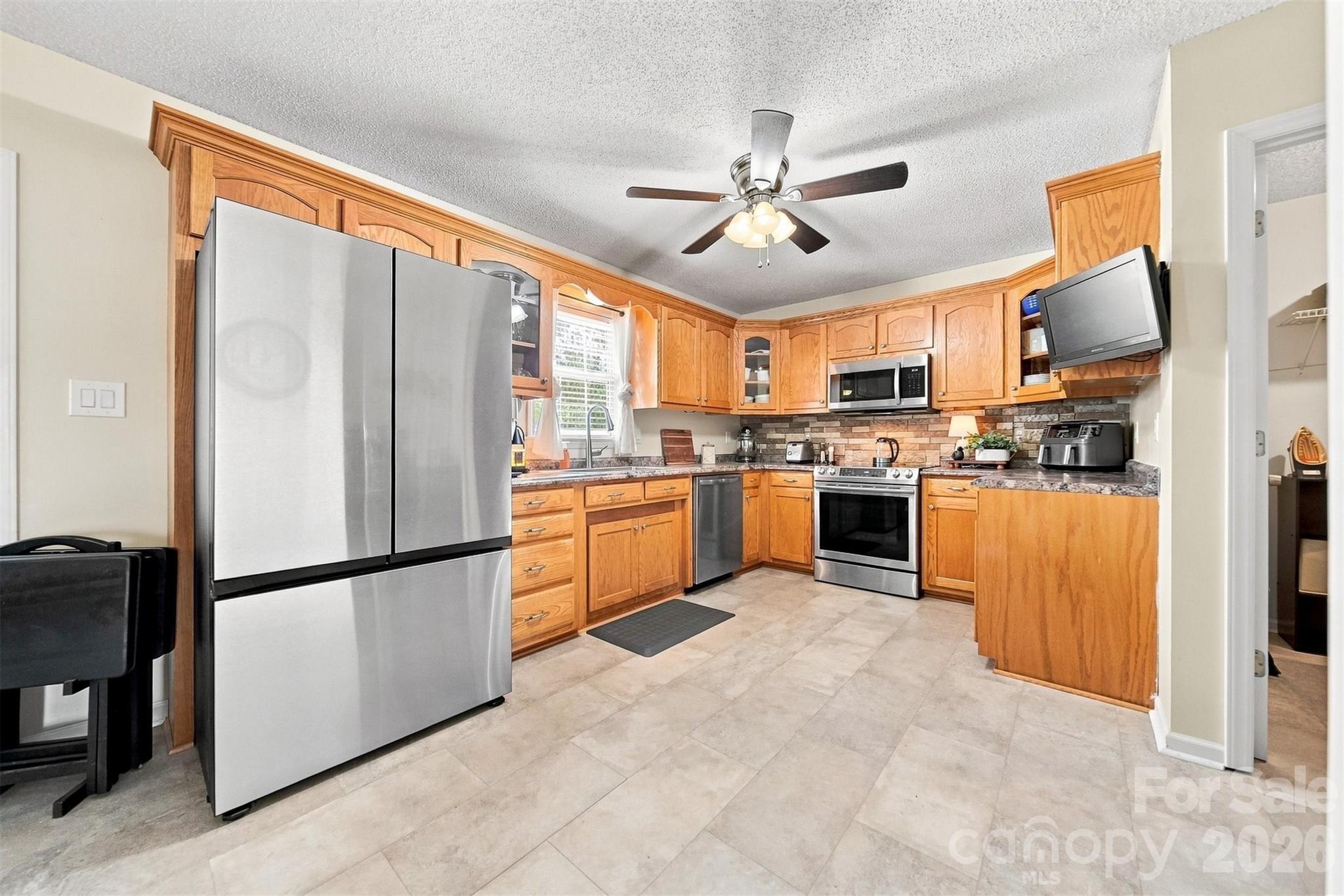 3294 Cascade Trail Property Photo 23