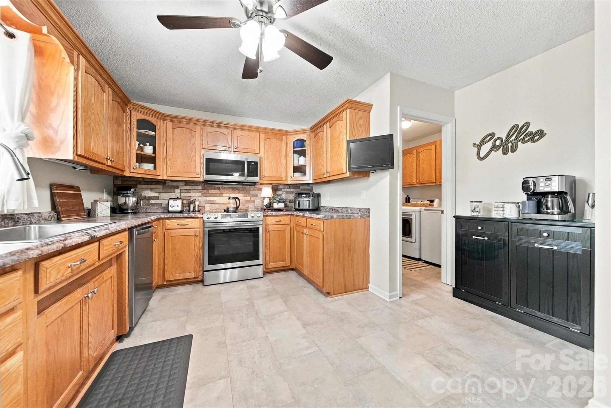 3294 Cascade Trail Property Photo 24