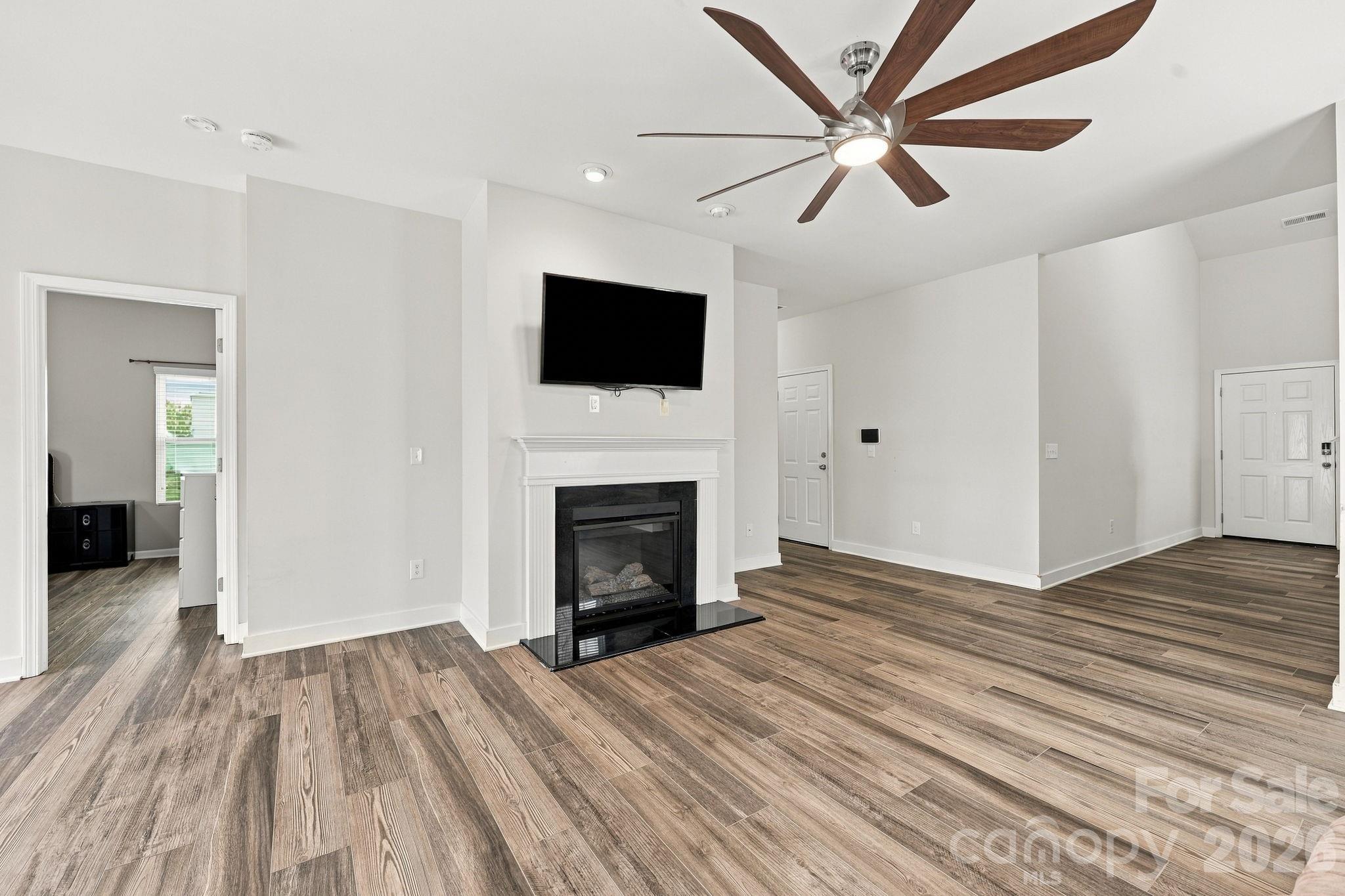 13707 Porter Creek Road Property Photo 6