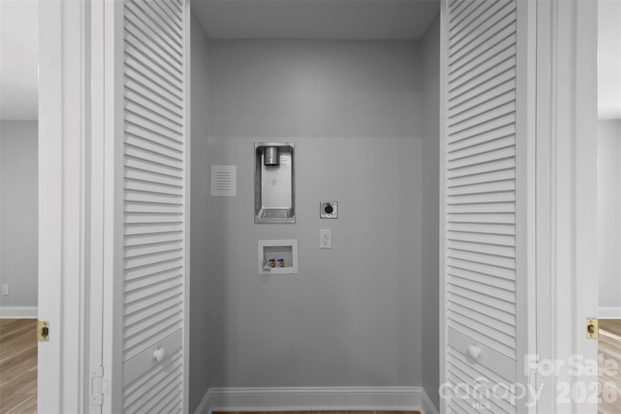 1539 Starbrook Drive Property Photo 13