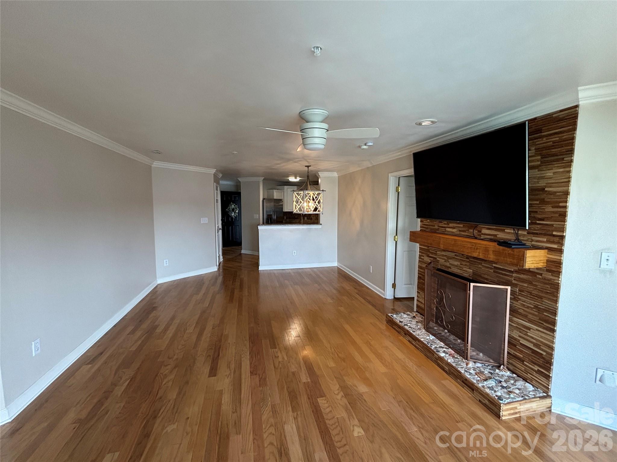 1332 Torrence Circle Property Photo 9