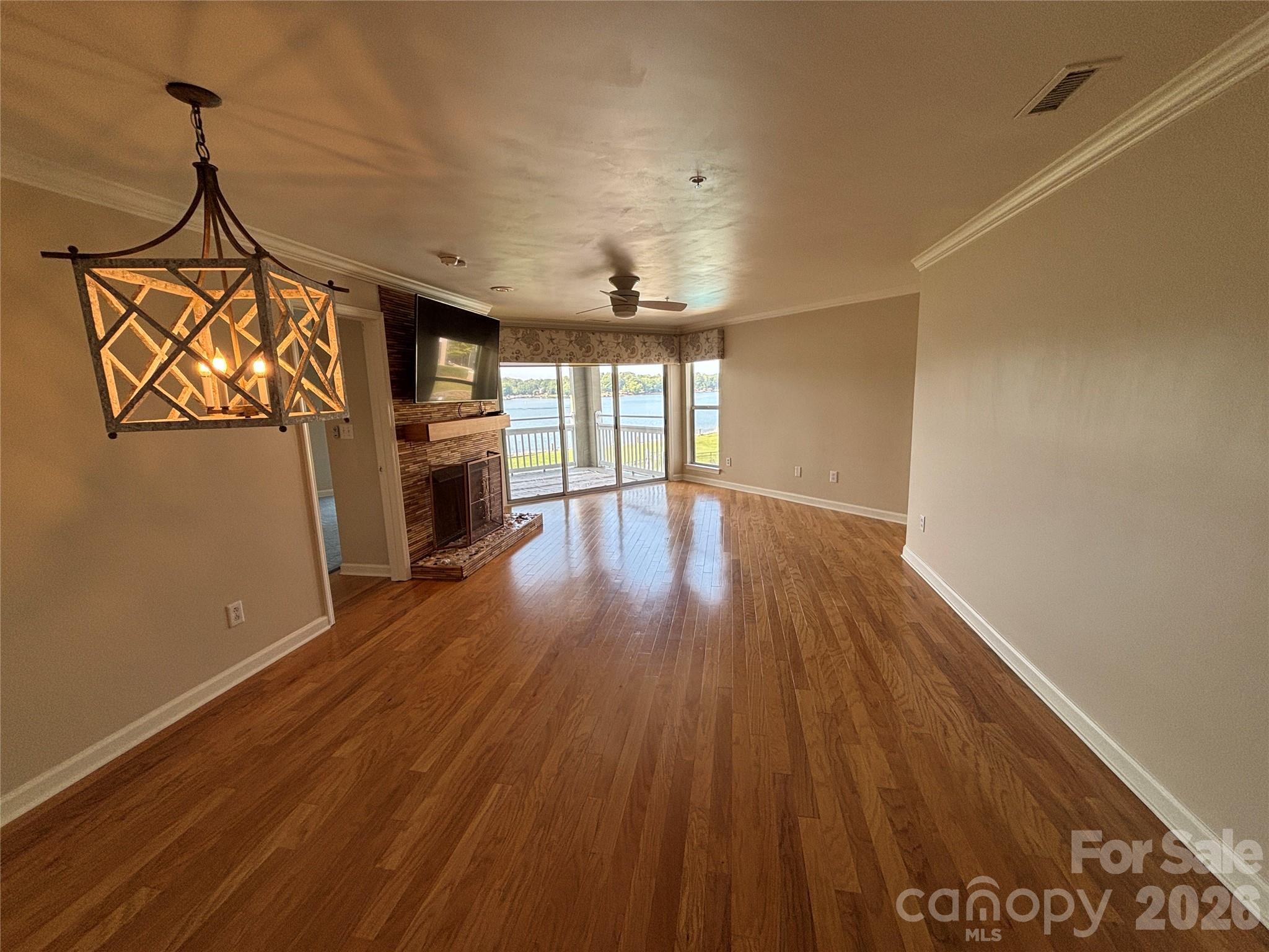 1332 Torrence Circle Property Photo 12