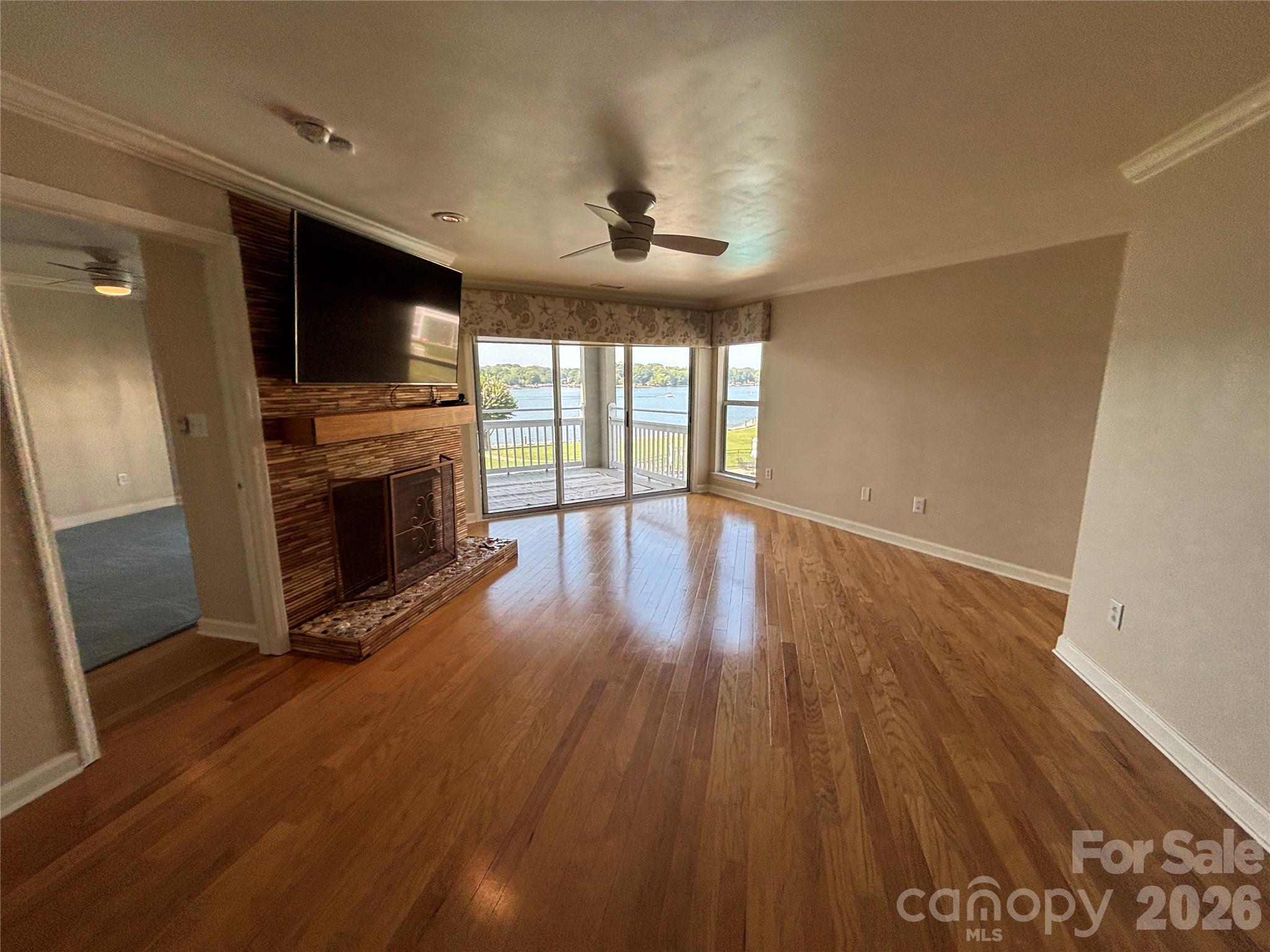 1332 Torrence Circle Property Photo 13