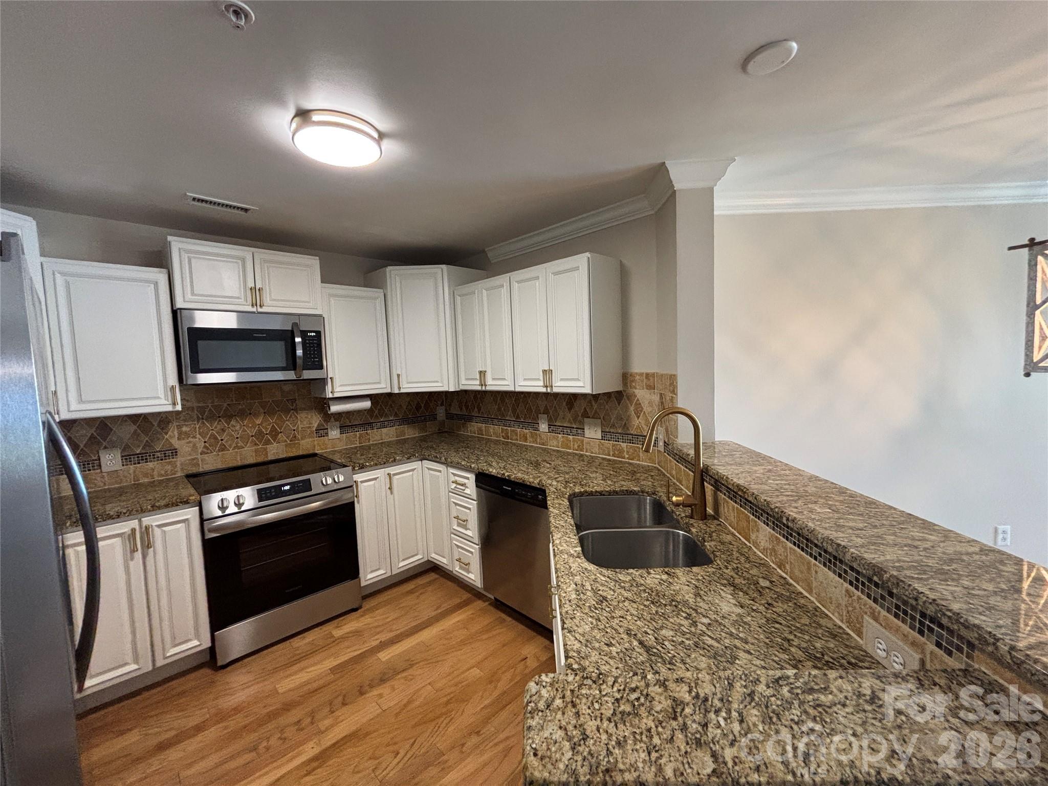 1332 Torrence Circle Property Photo 17