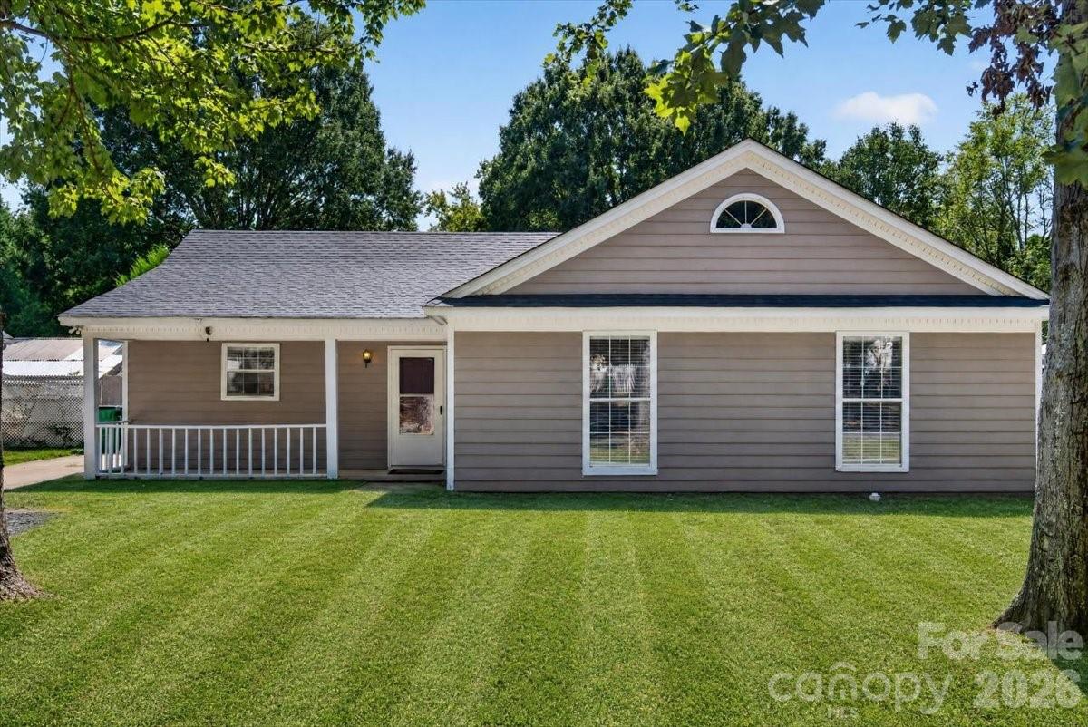 8006 Sheringham Way Property Photo 2
