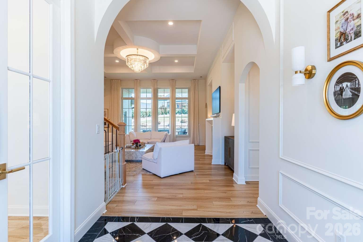 4413 Holly Circle Property Photo 2