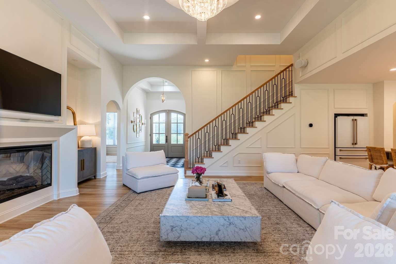 4413 Holly Circle Property Photo 6