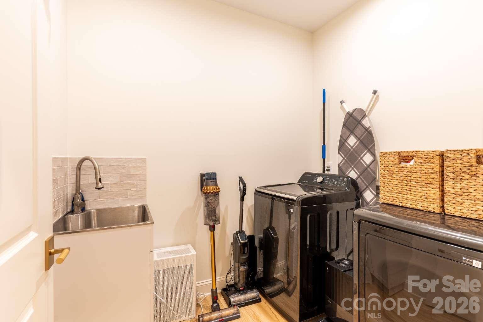 4413 Holly Circle Property Photo 28