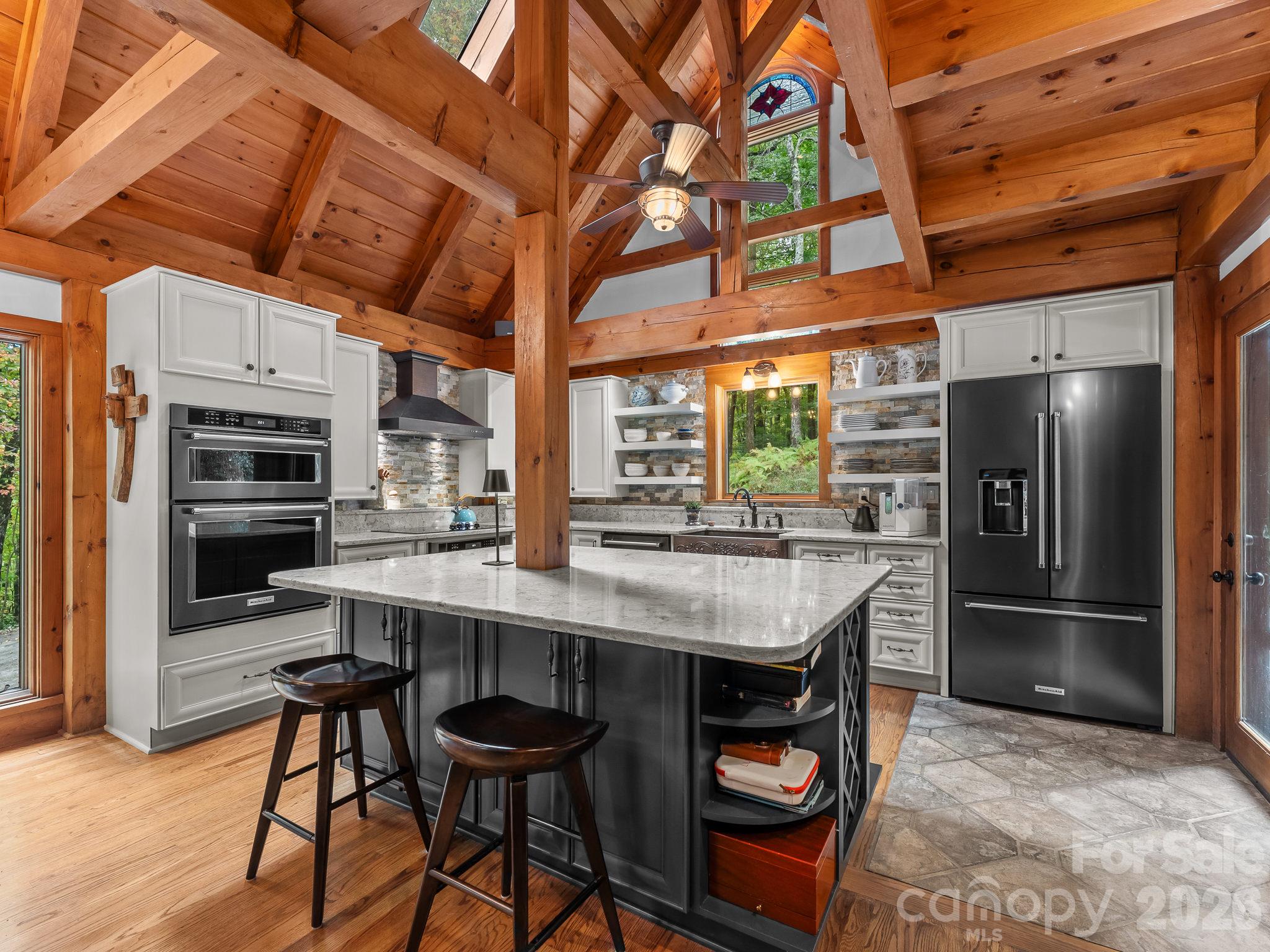 148 Tsisqua Circle Property Photo 8