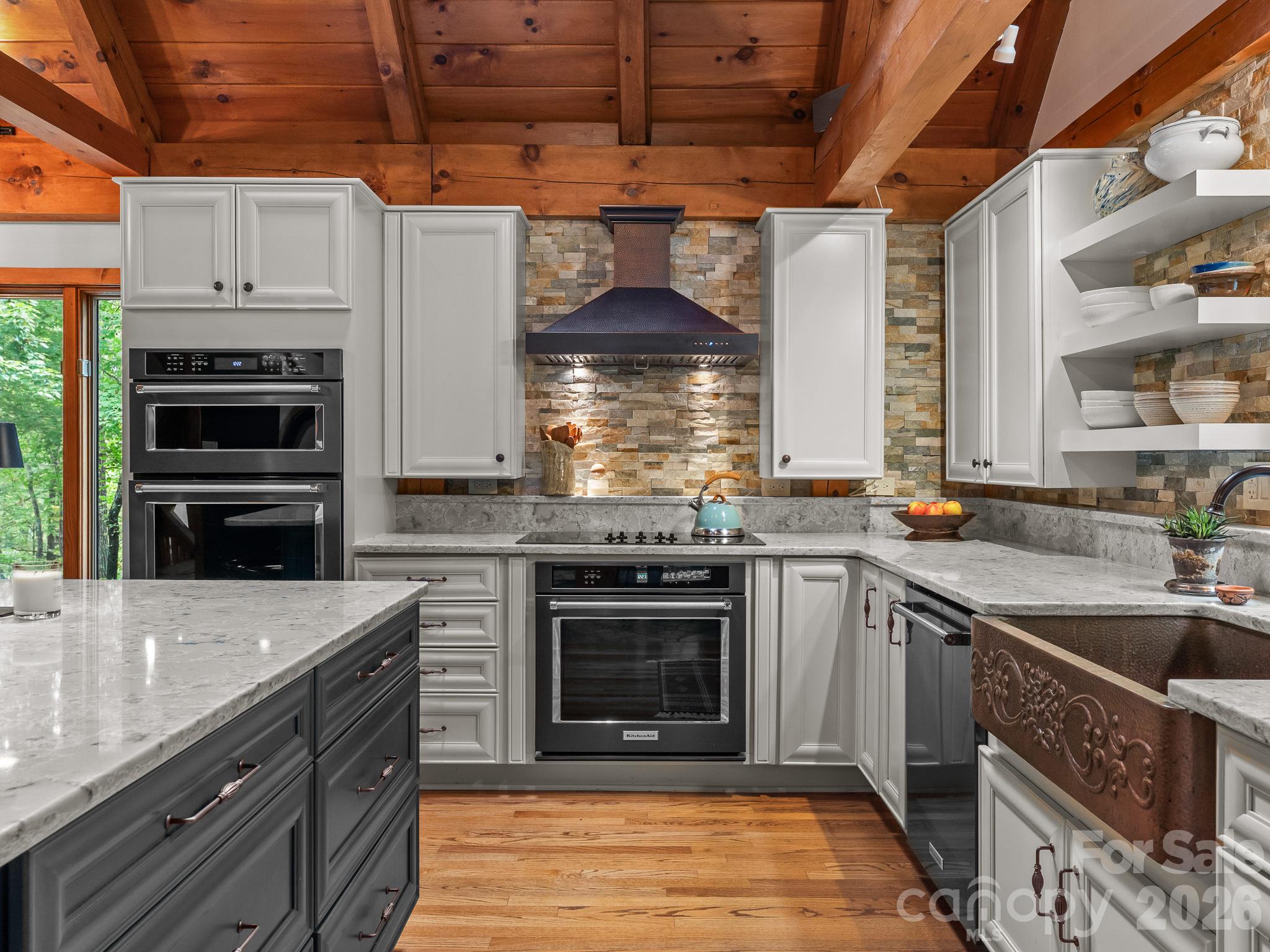 148 Tsisqua Circle Property Photo 9