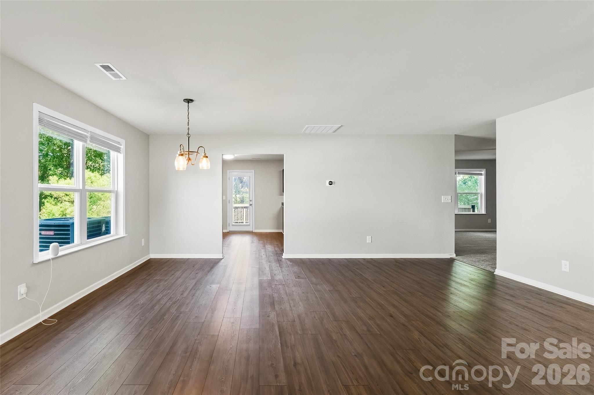 5045 Ashley Place Drive Property Photo 7