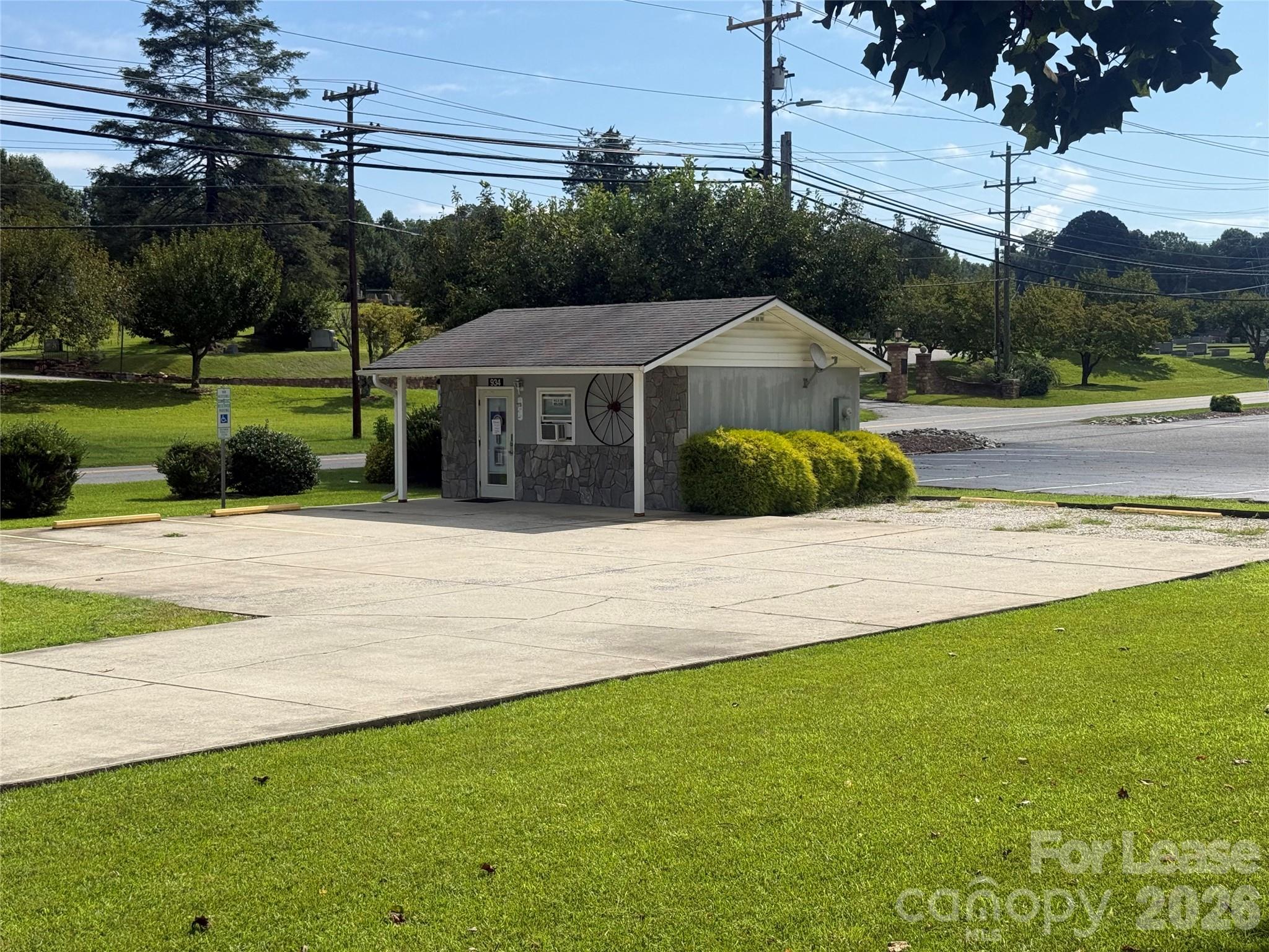 934 Rutherford Road Property Photo 3