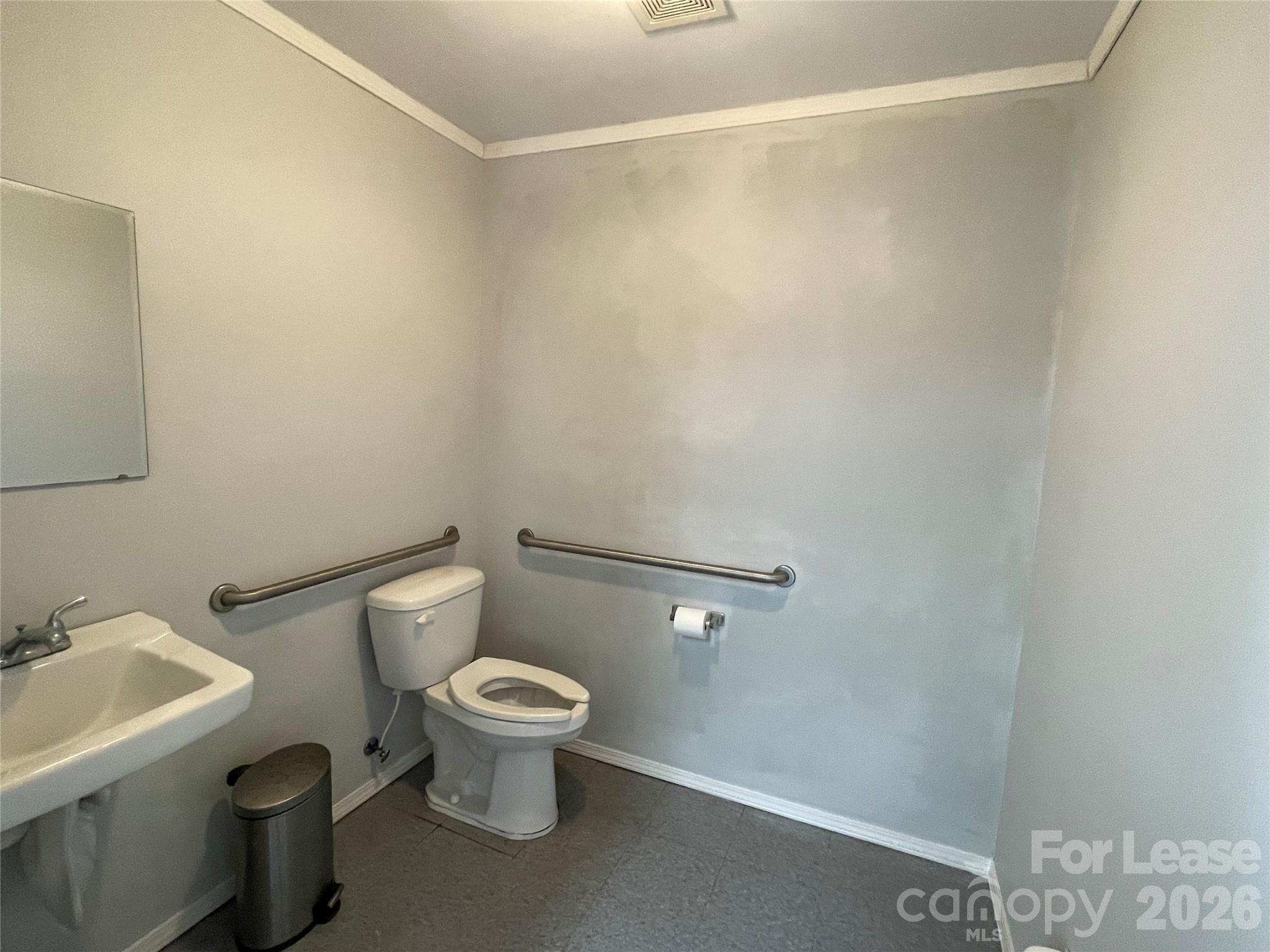 934 Rutherford Road Property Photo 11