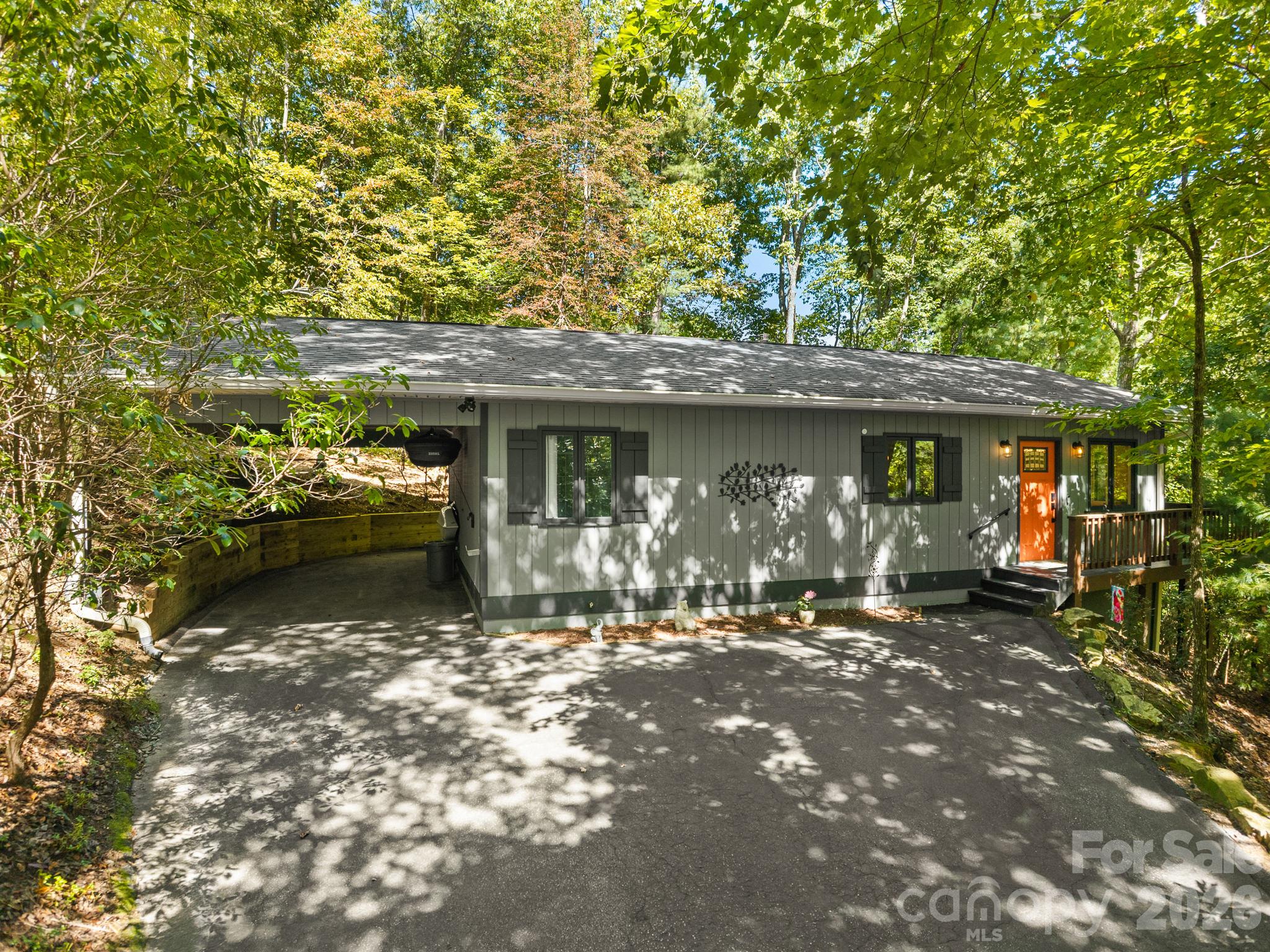1238 Soquili Drive Property Photo 1