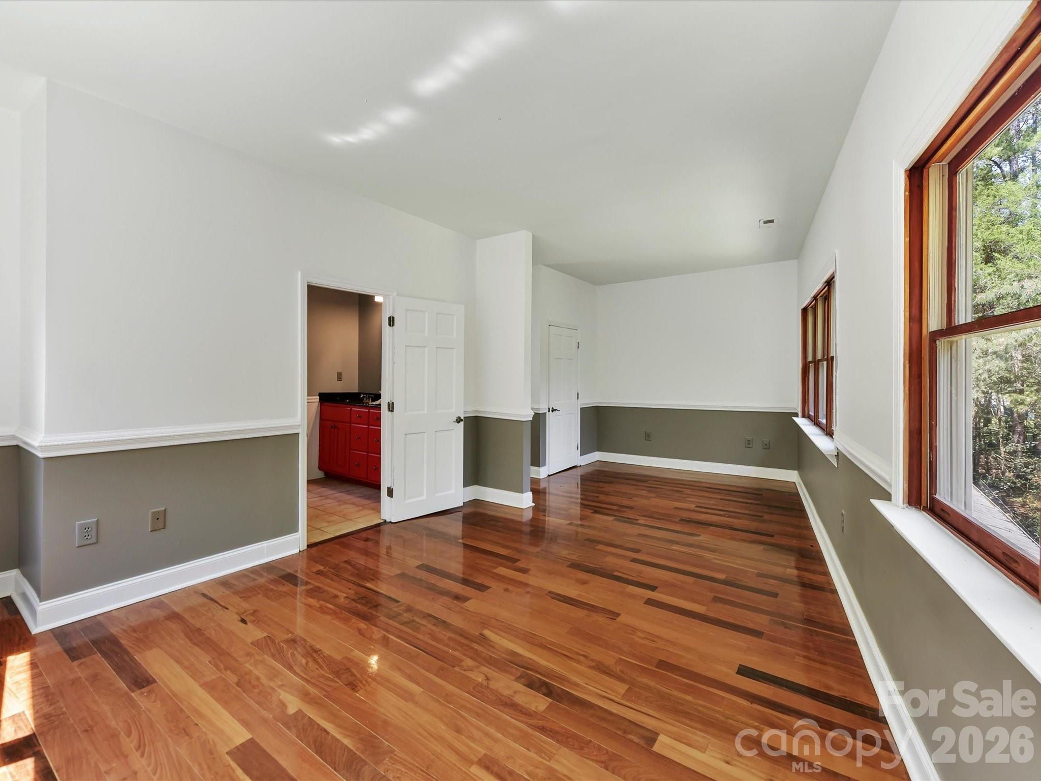 9821 Harvest Lane Property Photo 11