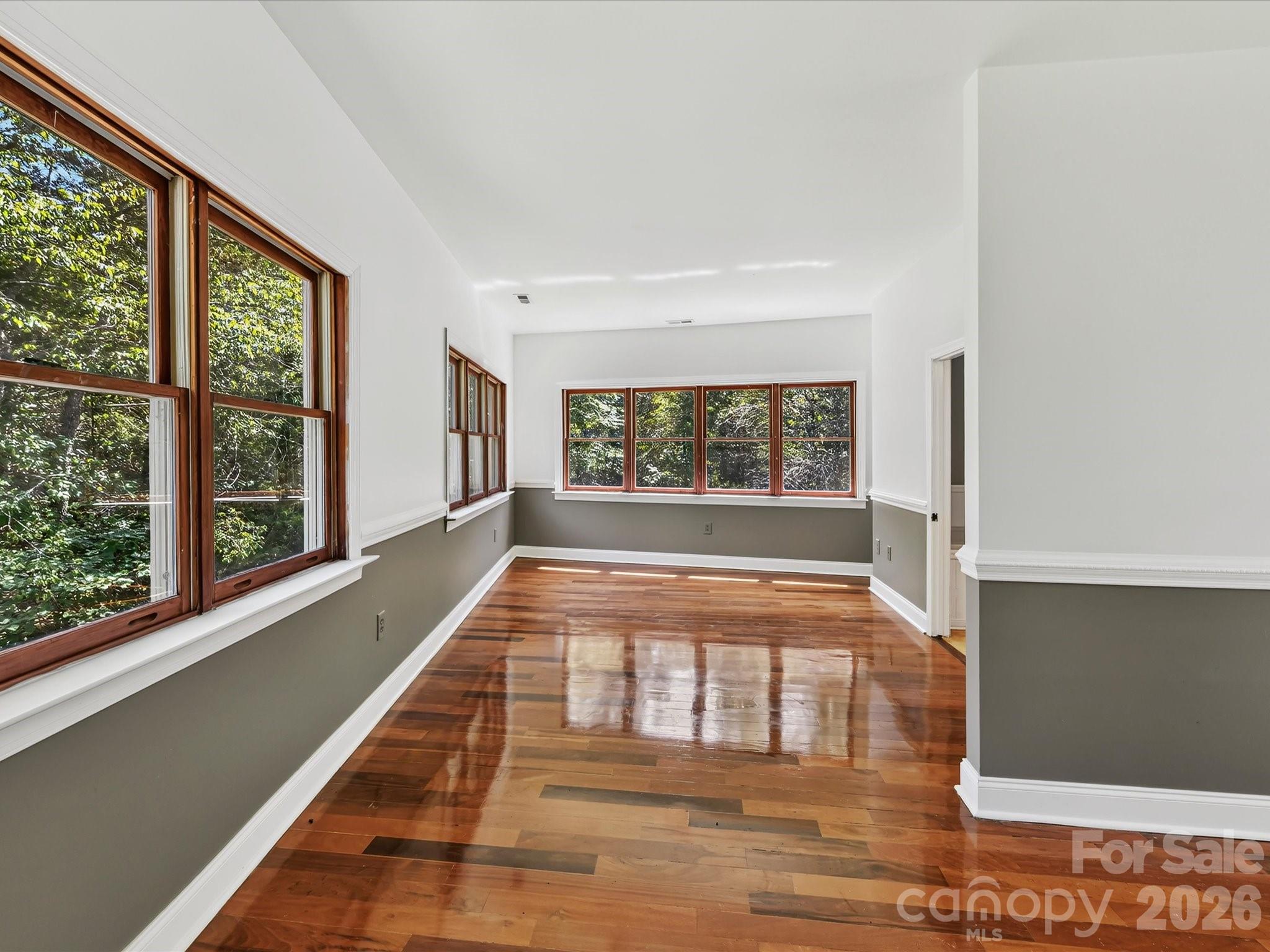 9821 Harvest Lane Property Photo 12