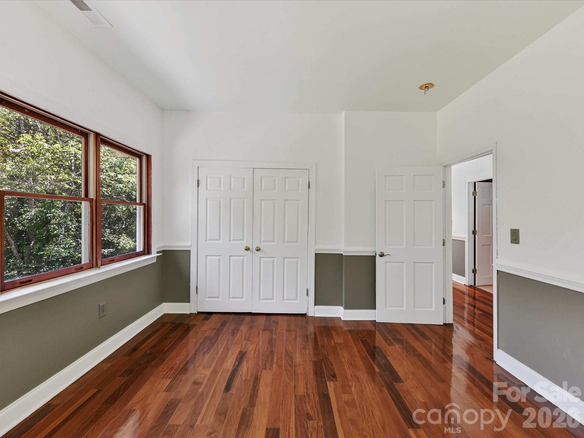 9821 Harvest Lane Property Photo 15