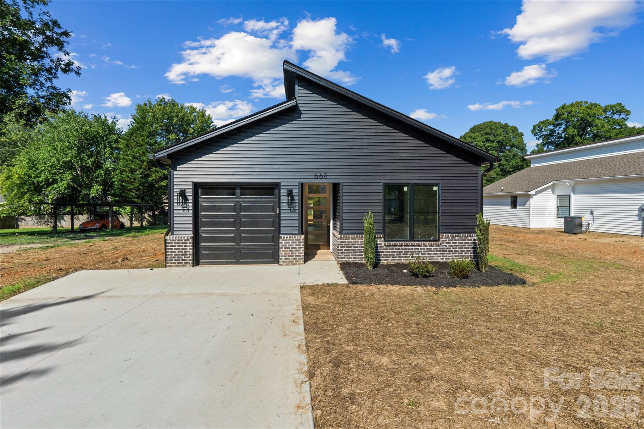 668 Jackson Terrace Property Photo 1