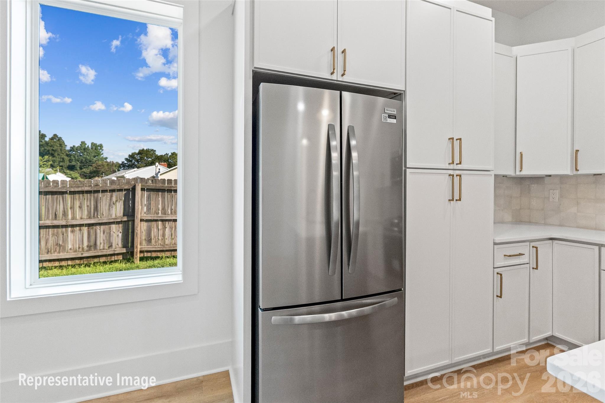 668 Jackson Terrace Property Photo 8