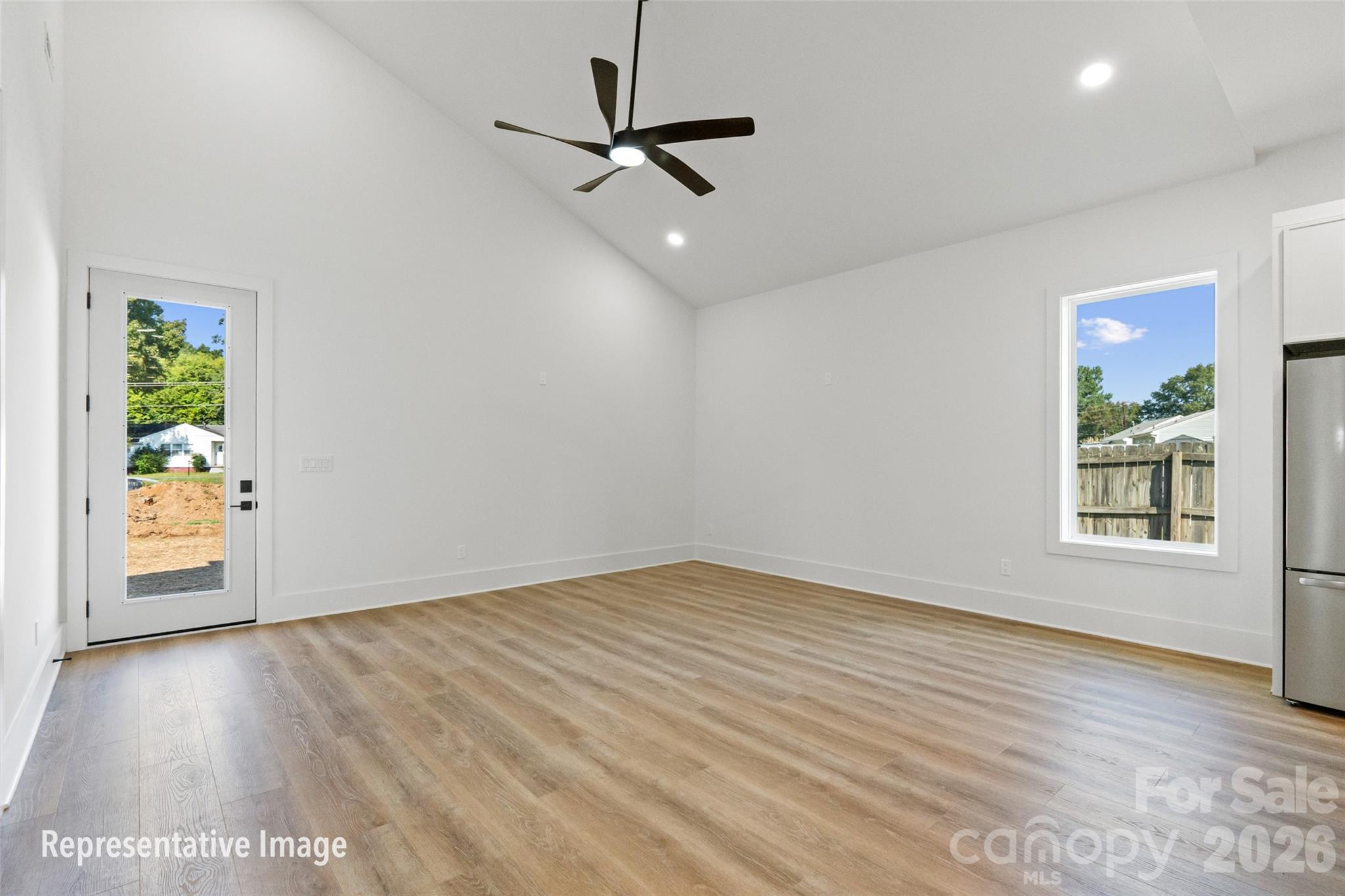 668 Jackson Terrace Property Photo 10