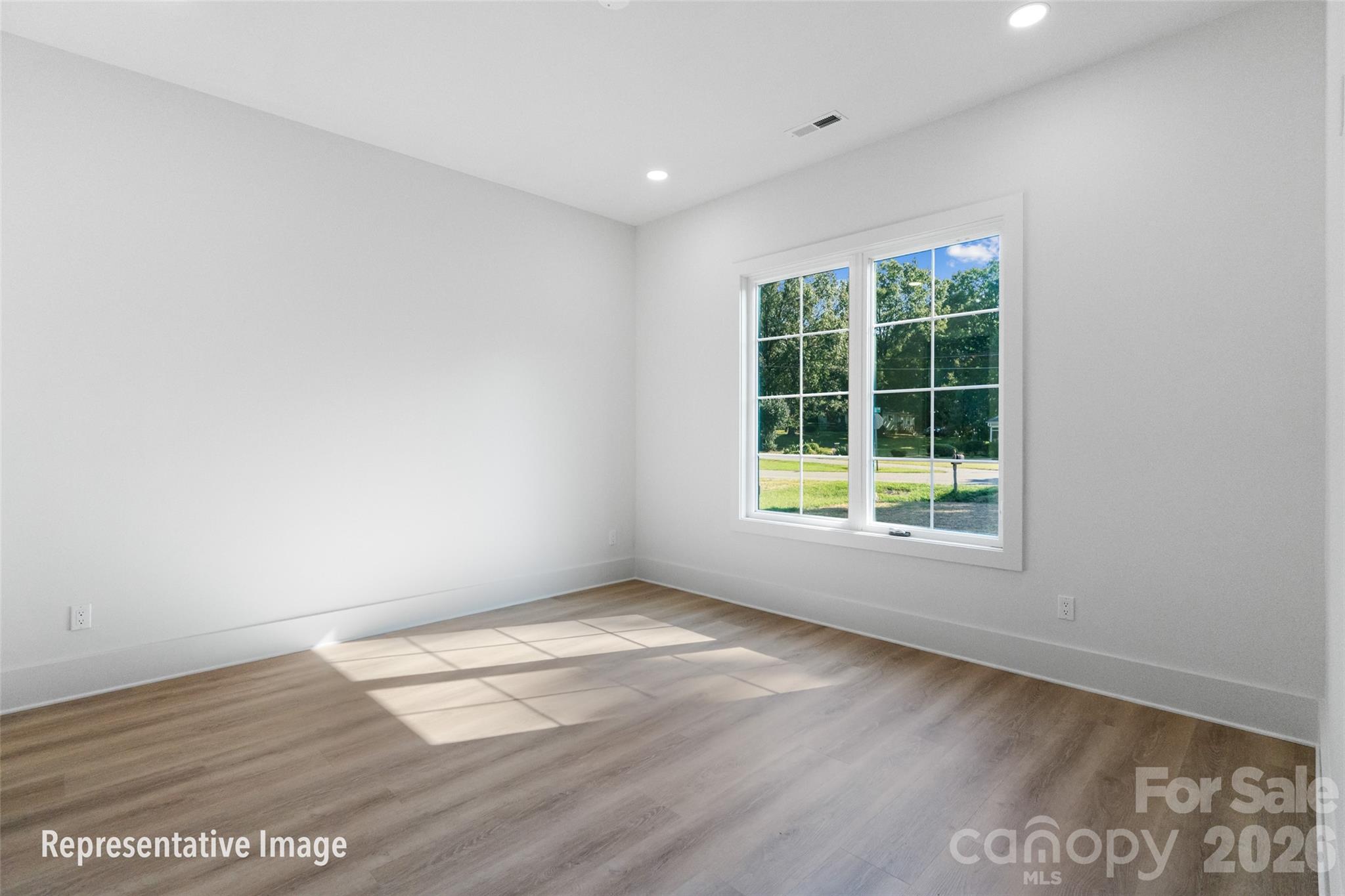 668 Jackson Terrace Property Photo 14