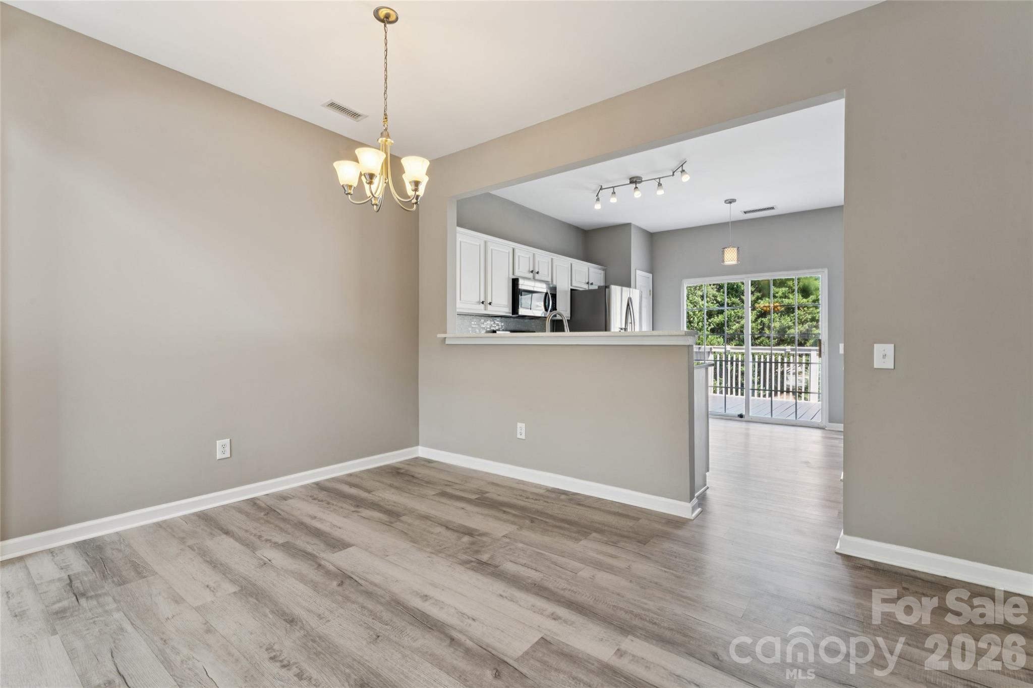 8819 Ormeau Drive Property Photo 10
