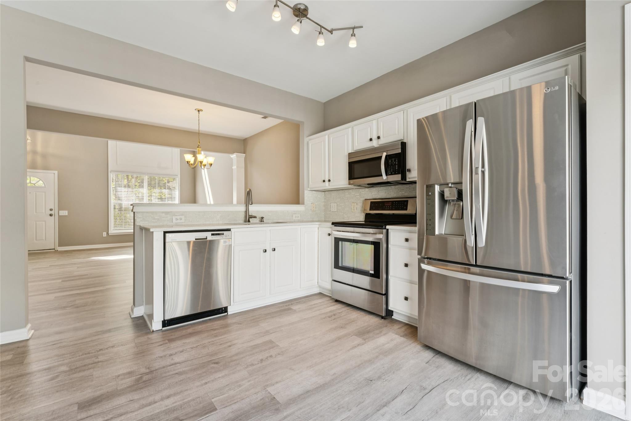 8819 Ormeau Drive Property Photo 16