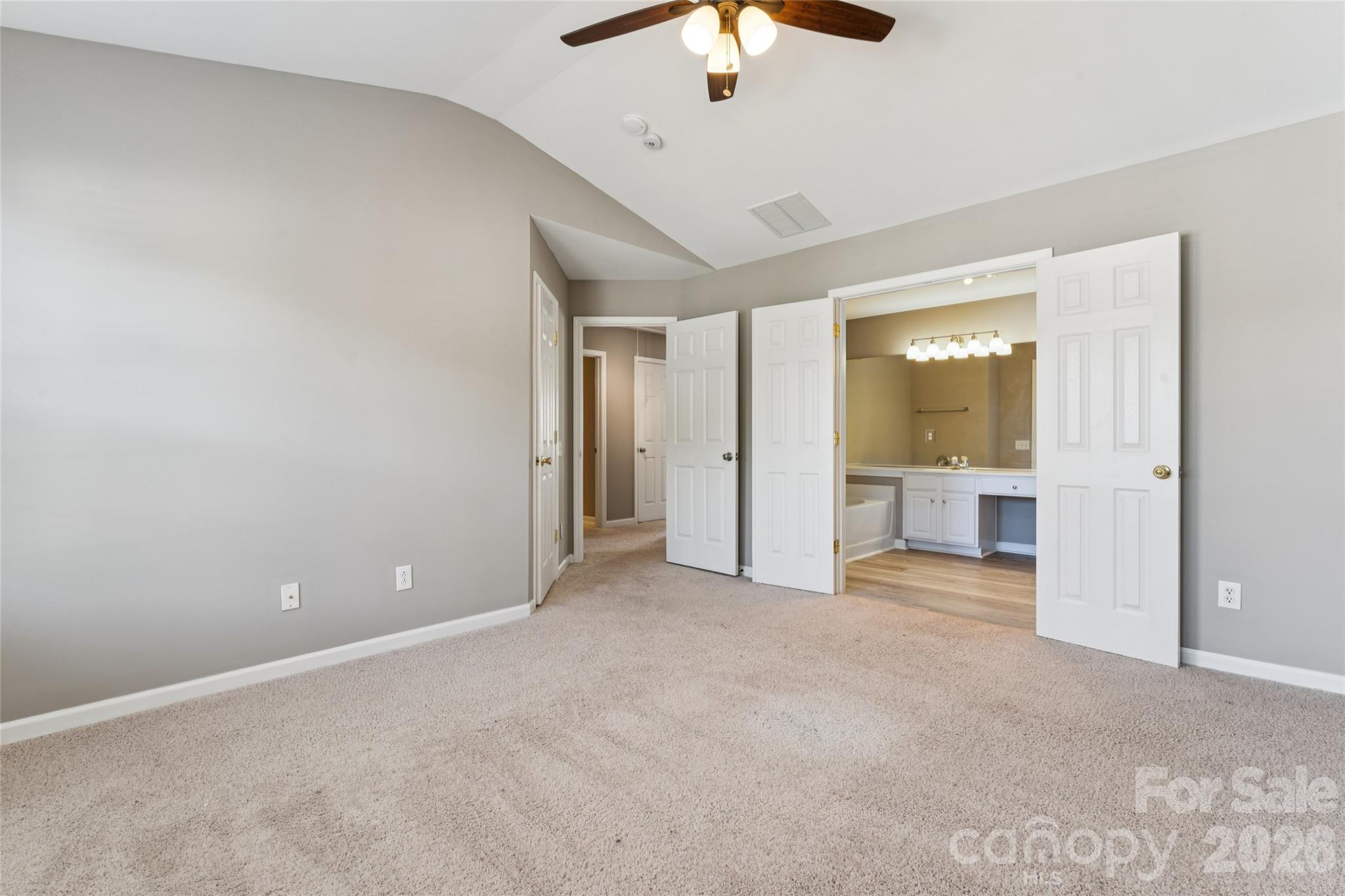 8819 Ormeau Drive Property Photo 25