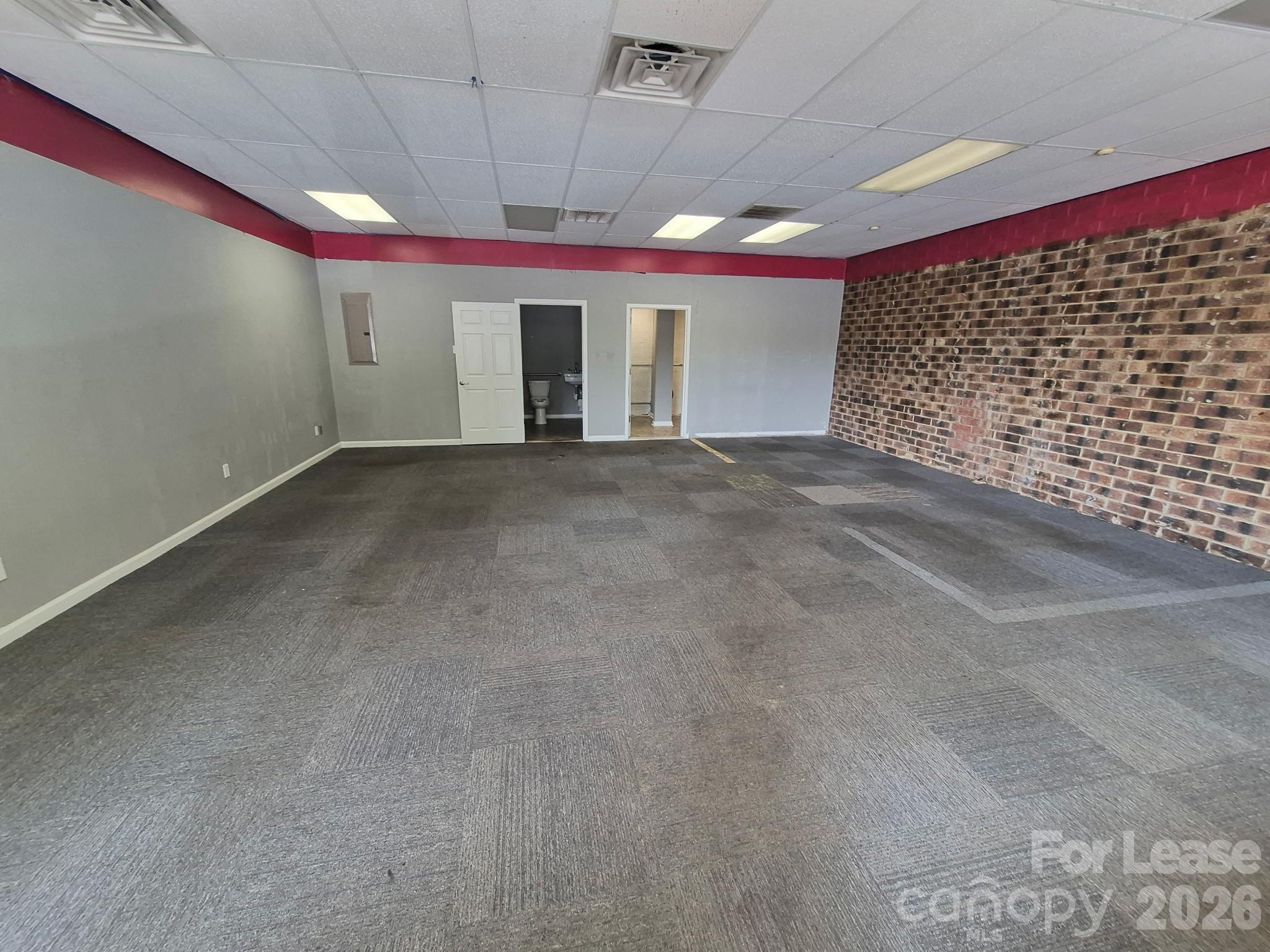 1154 E Caswell Street Property Photo 1