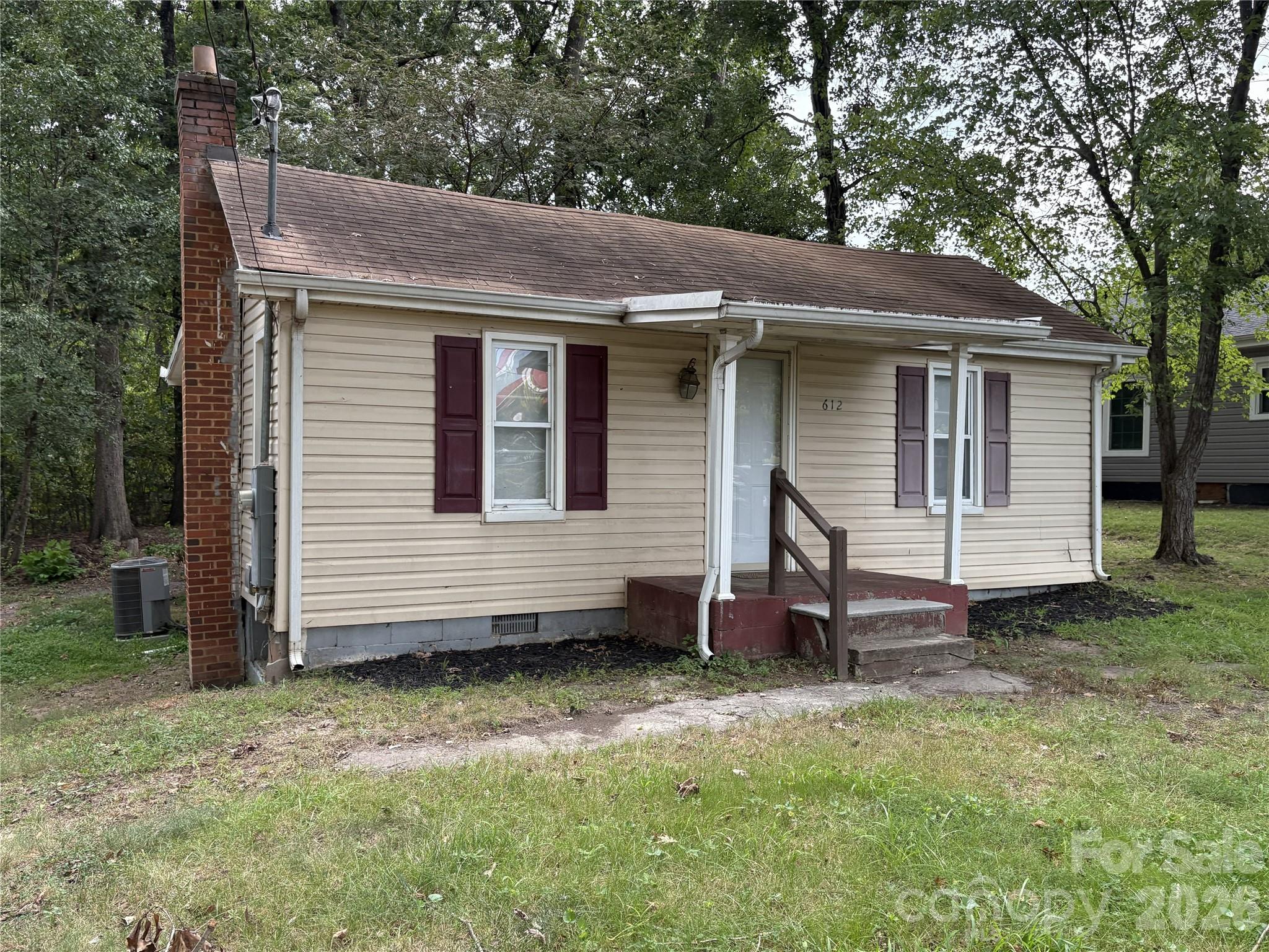 612 24th Street Property Photo 1
