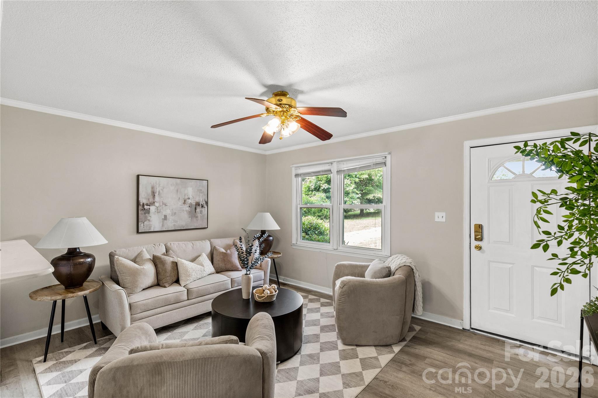 1242 Stringfellow Road Property Photo 3