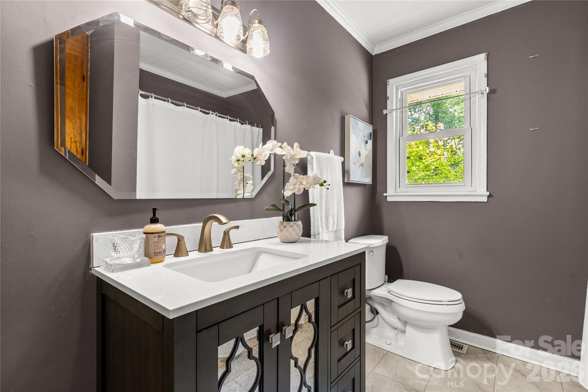 1242 Stringfellow Road Property Photo 15