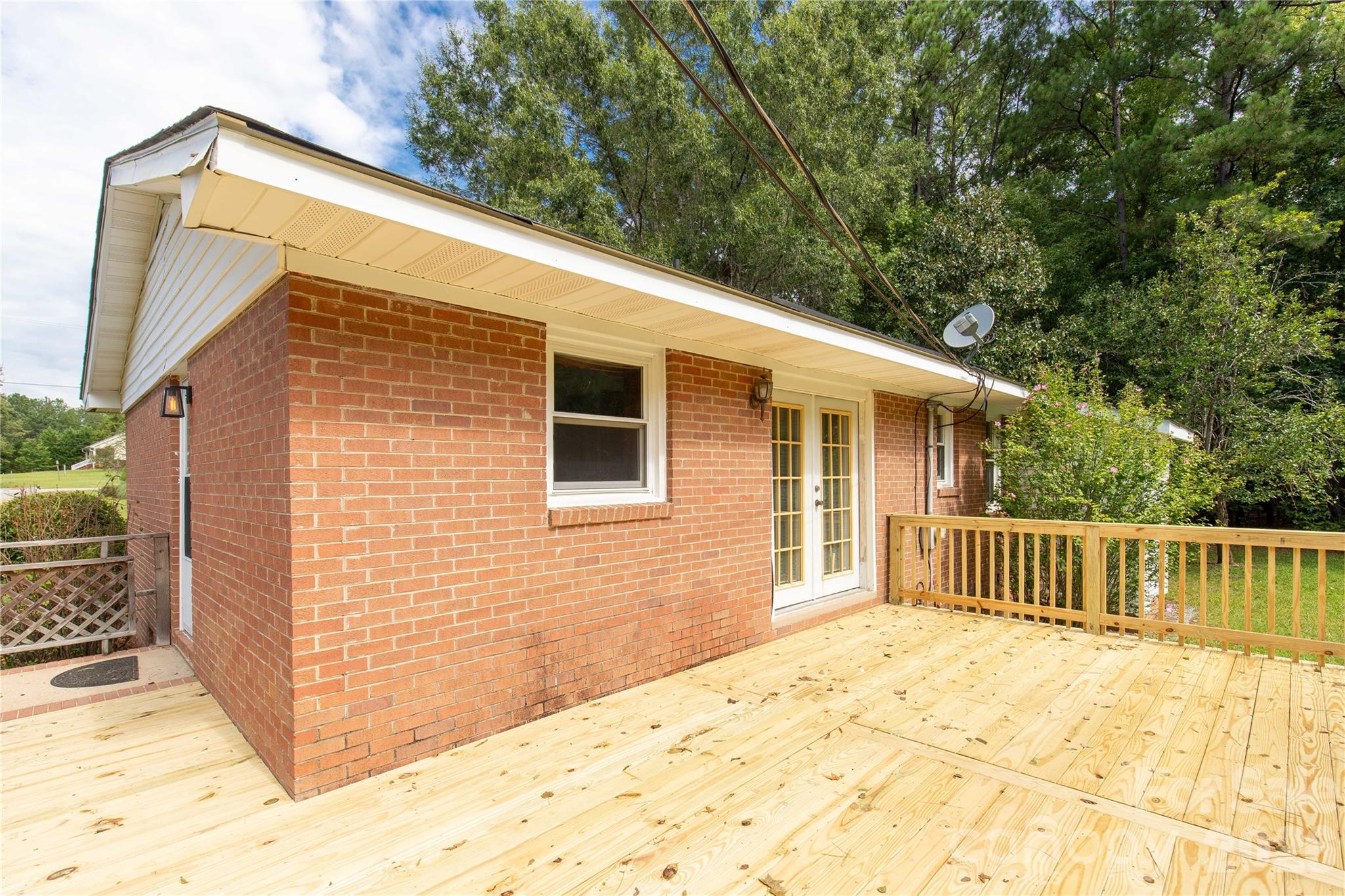 1242 Stringfellow Road Property Photo 32