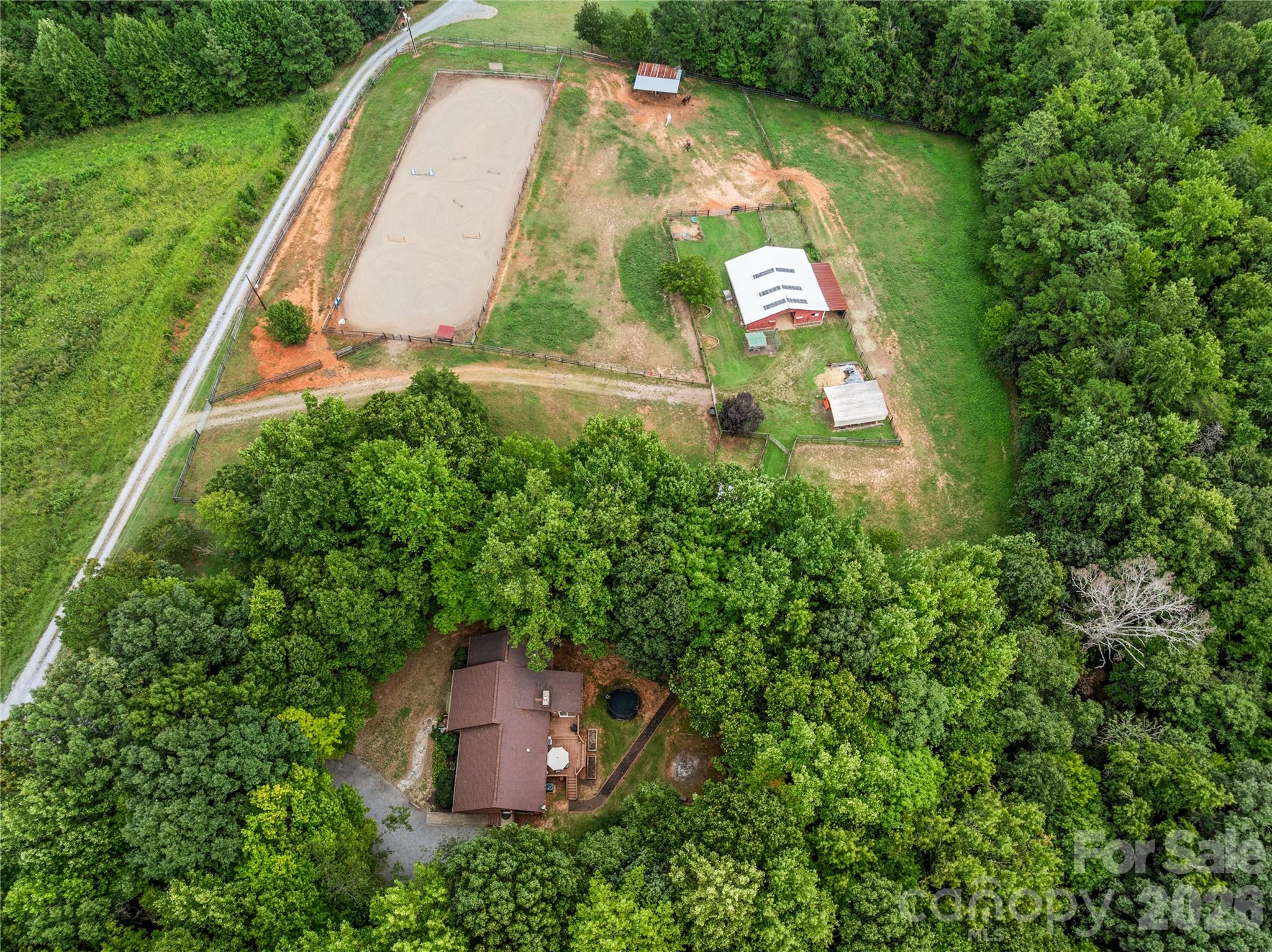 160 Palomino Trail Property Photo 1