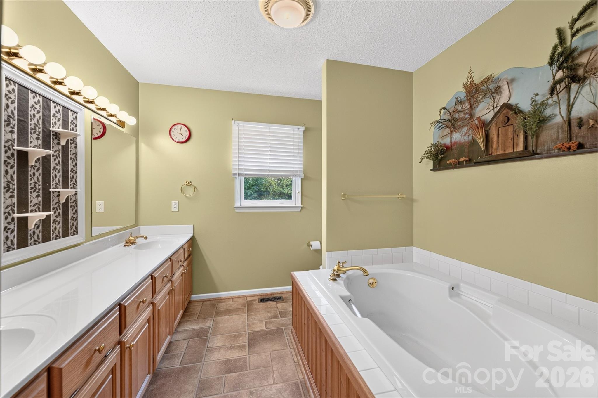 3105 Hunters Ridge Court Property Photo 25