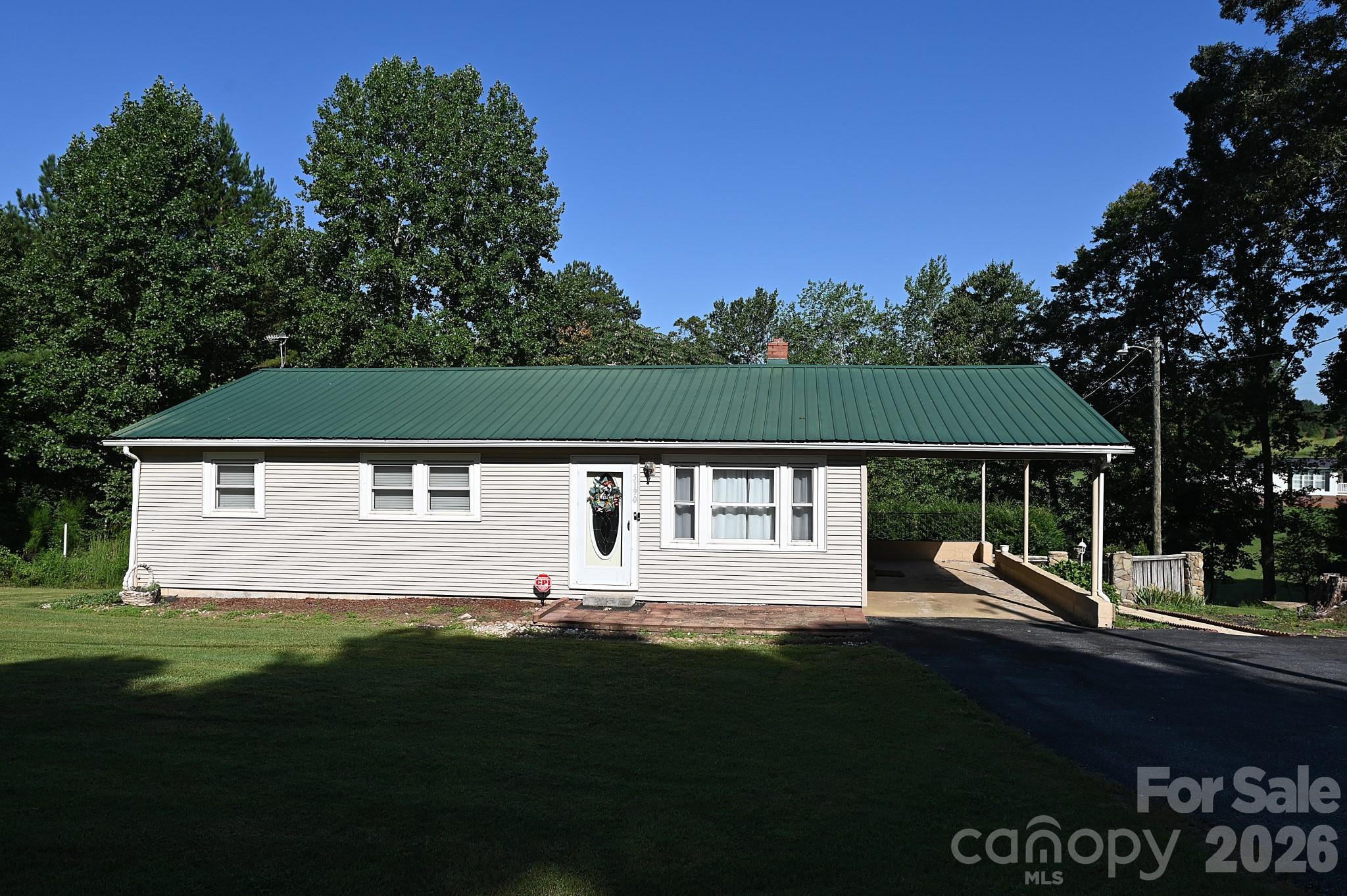 5190 Hidden Acres Lane Property Photo 1