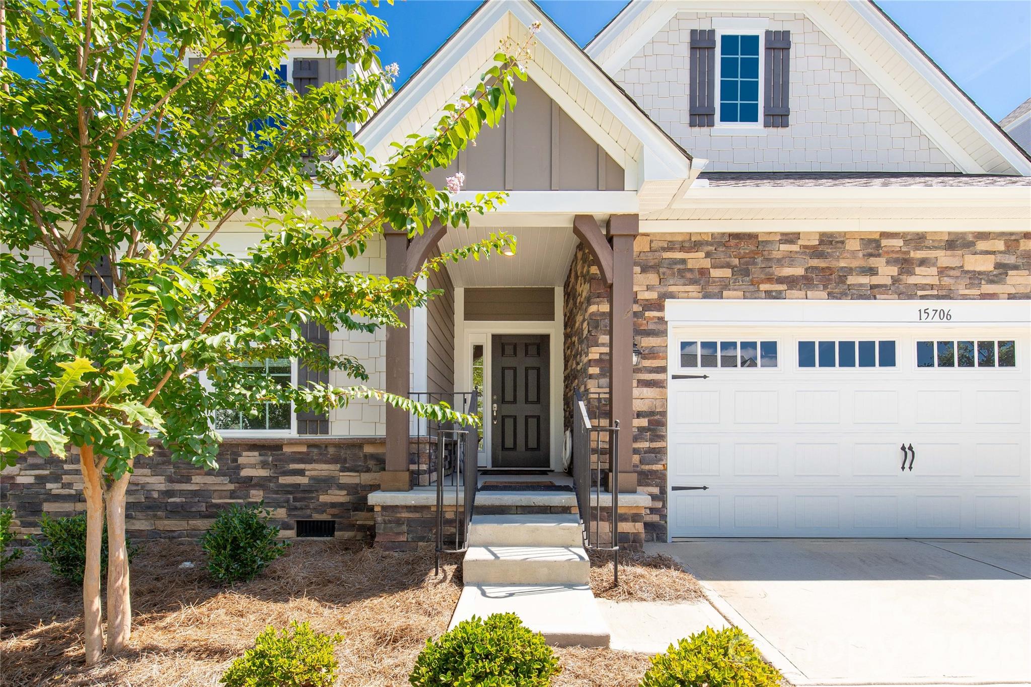 15706 Aviary Orchard Way Property Photo 1