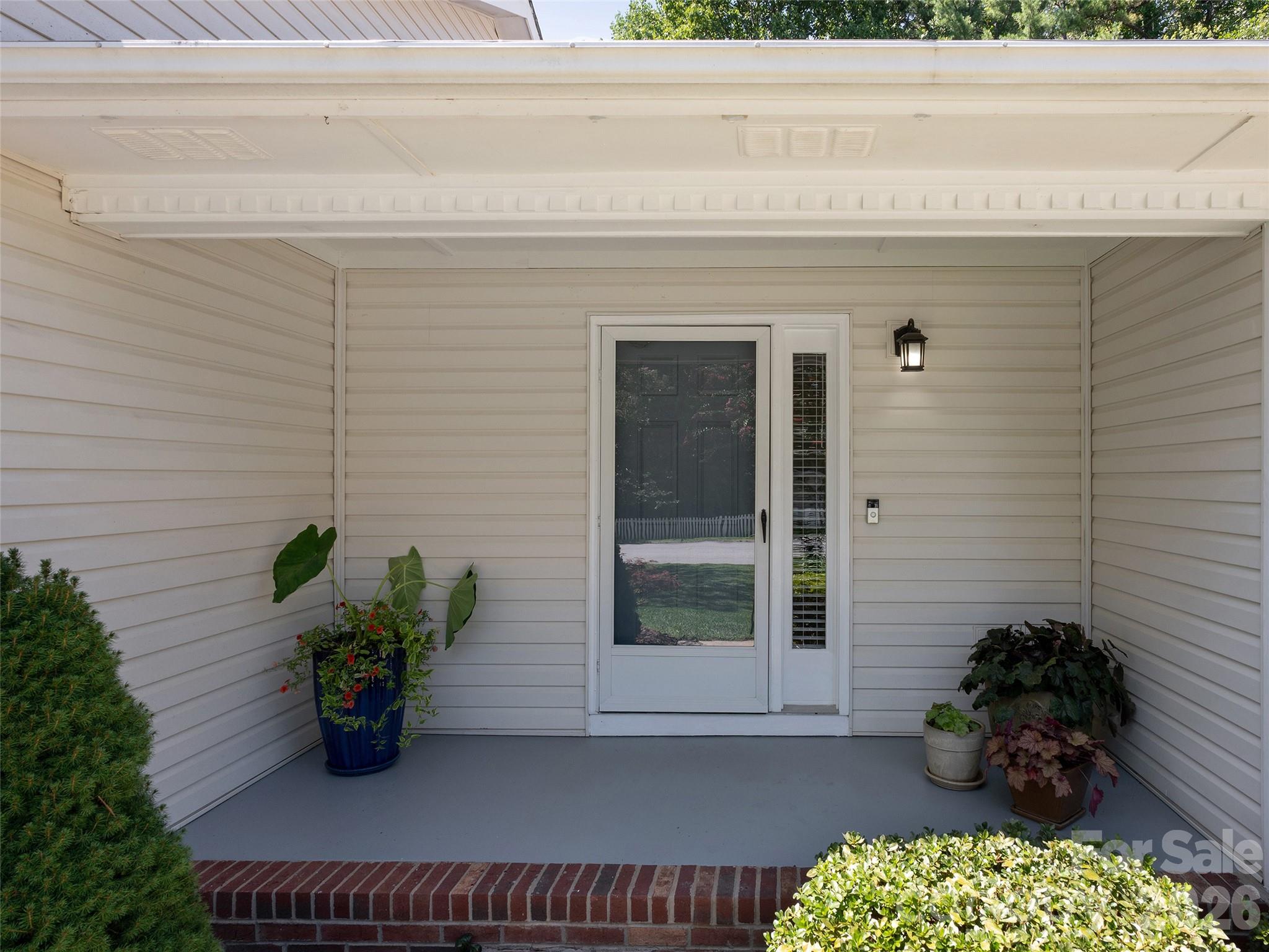 22 Southchase Drive Property Photo 4