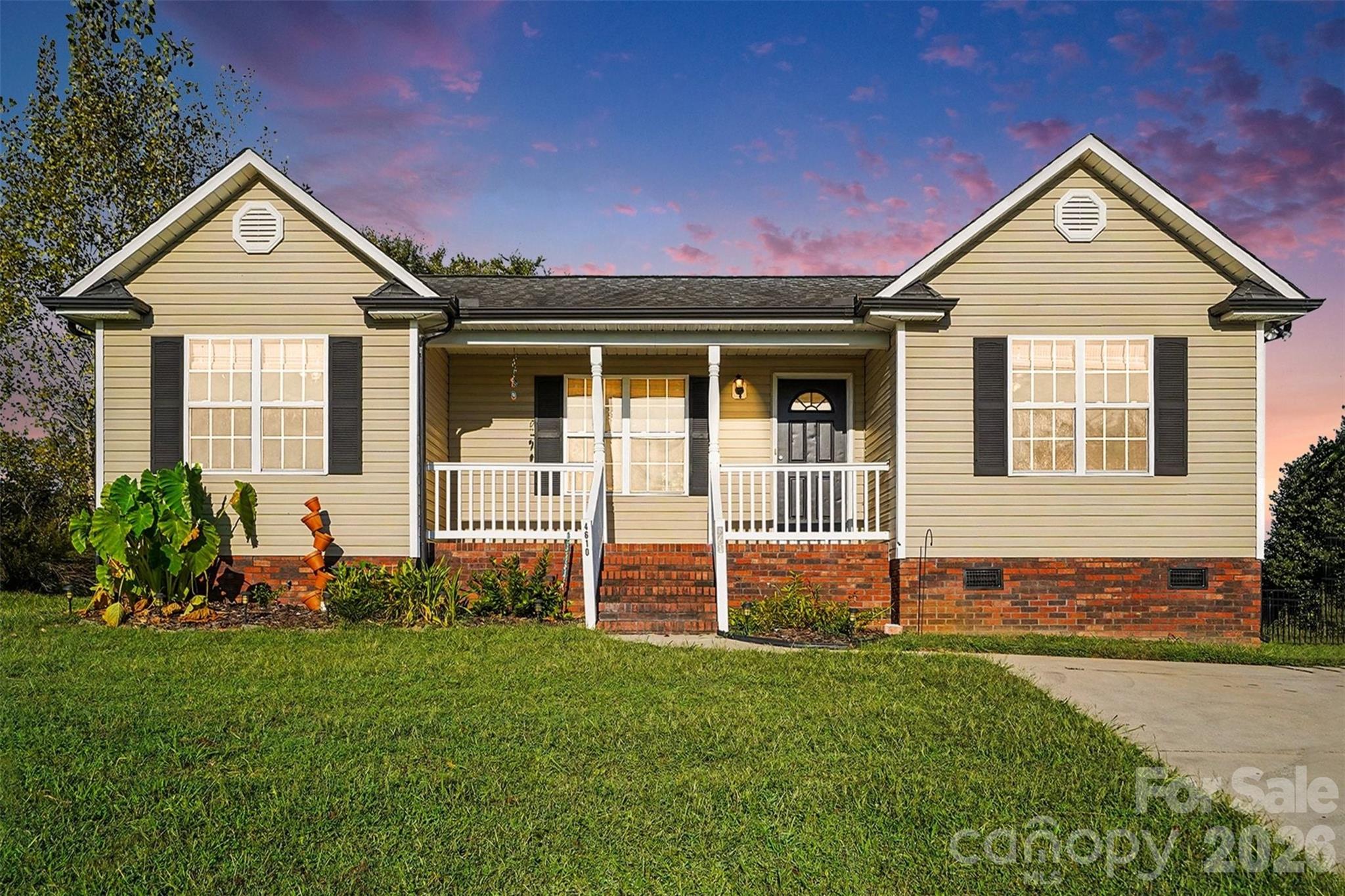 4610 Tyne Castle Court Property Photo 1