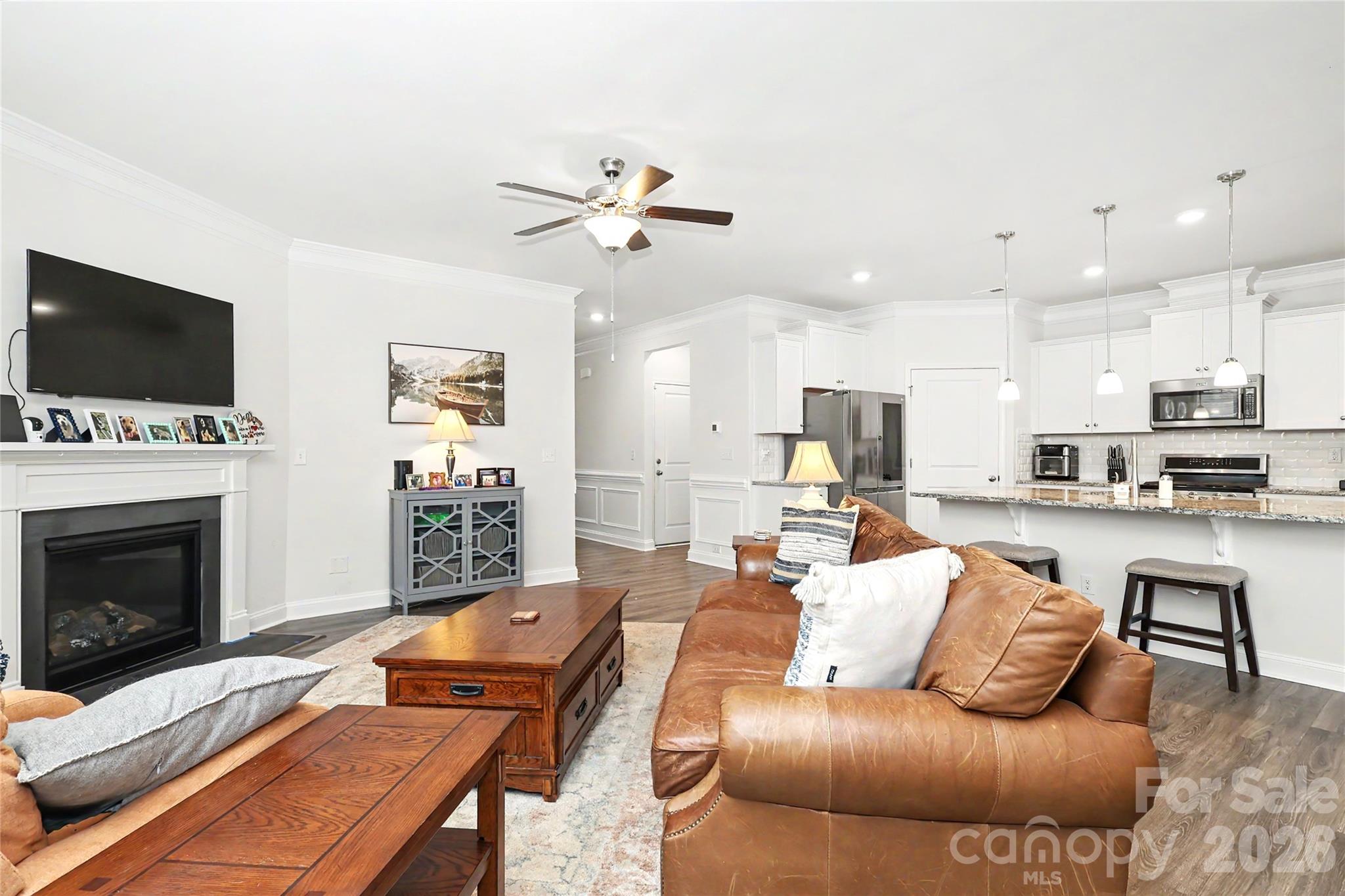 5019 Grand Champion Court Property Photo 7