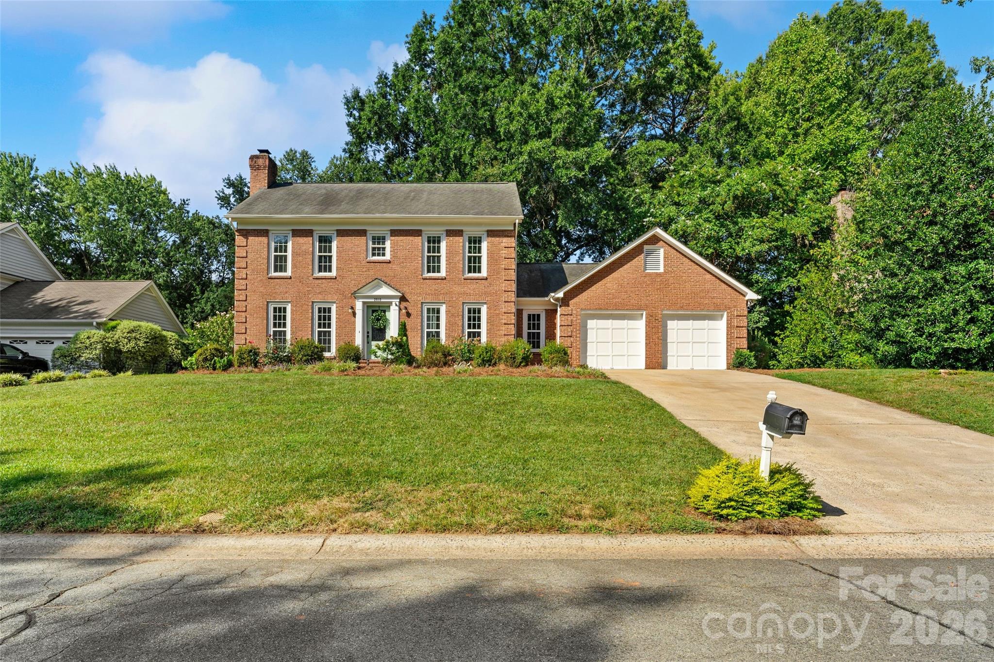2010 Glendalough Lane Property Photo 3