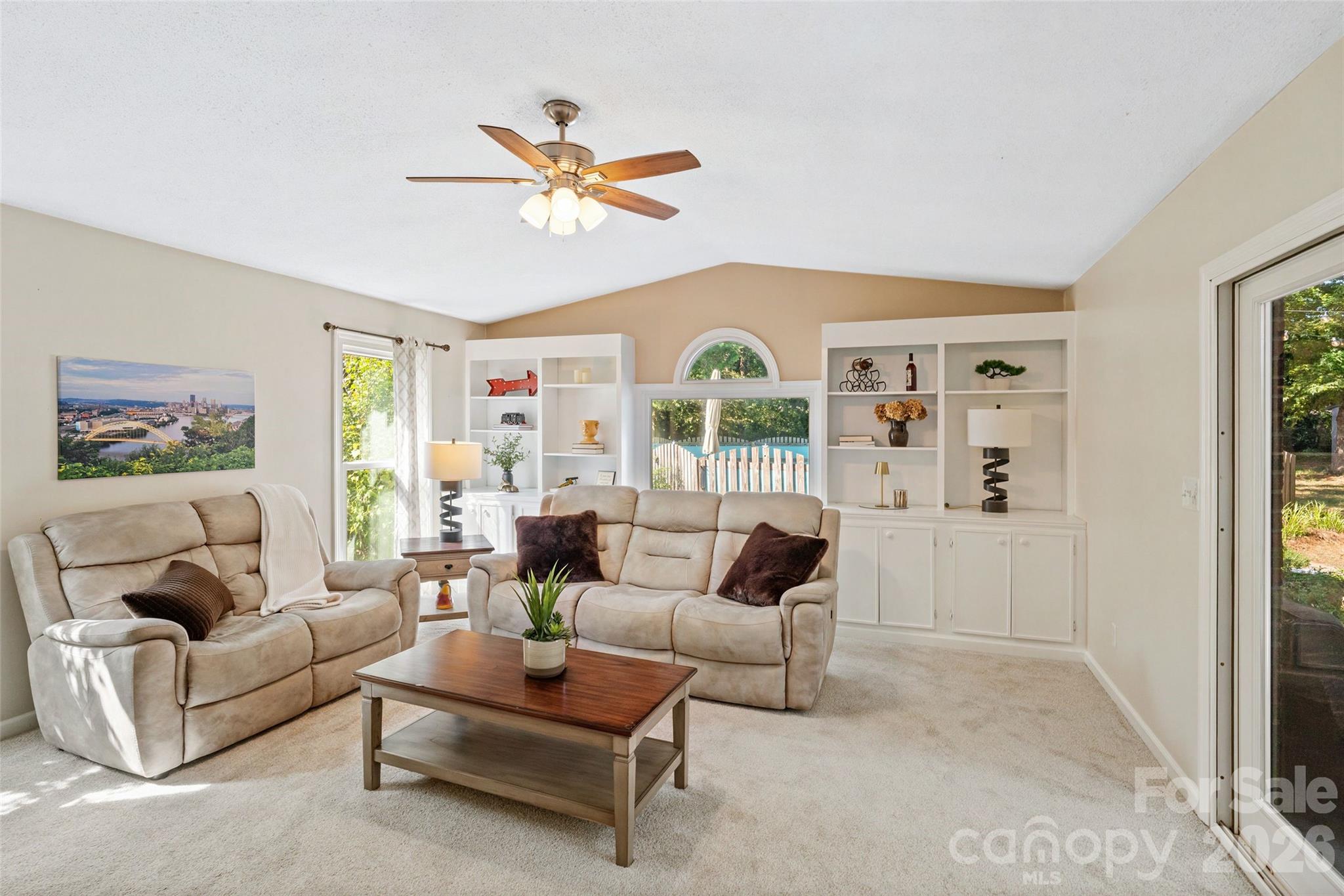 2010 Glendalough Lane Property Photo 14