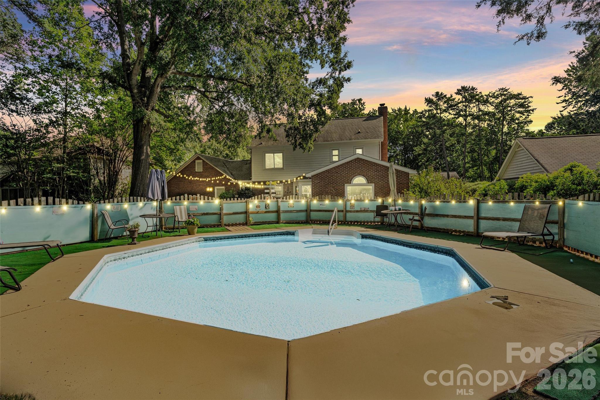 2010 Glendalough Lane Property Photo 39