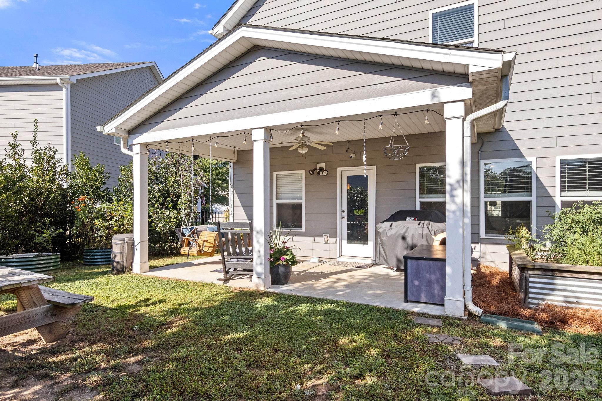 520 Stickley Place Property Photo 3