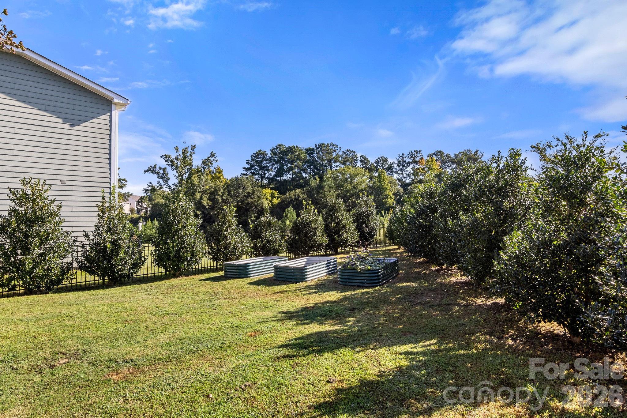 520 Stickley Place Property Photo 4
