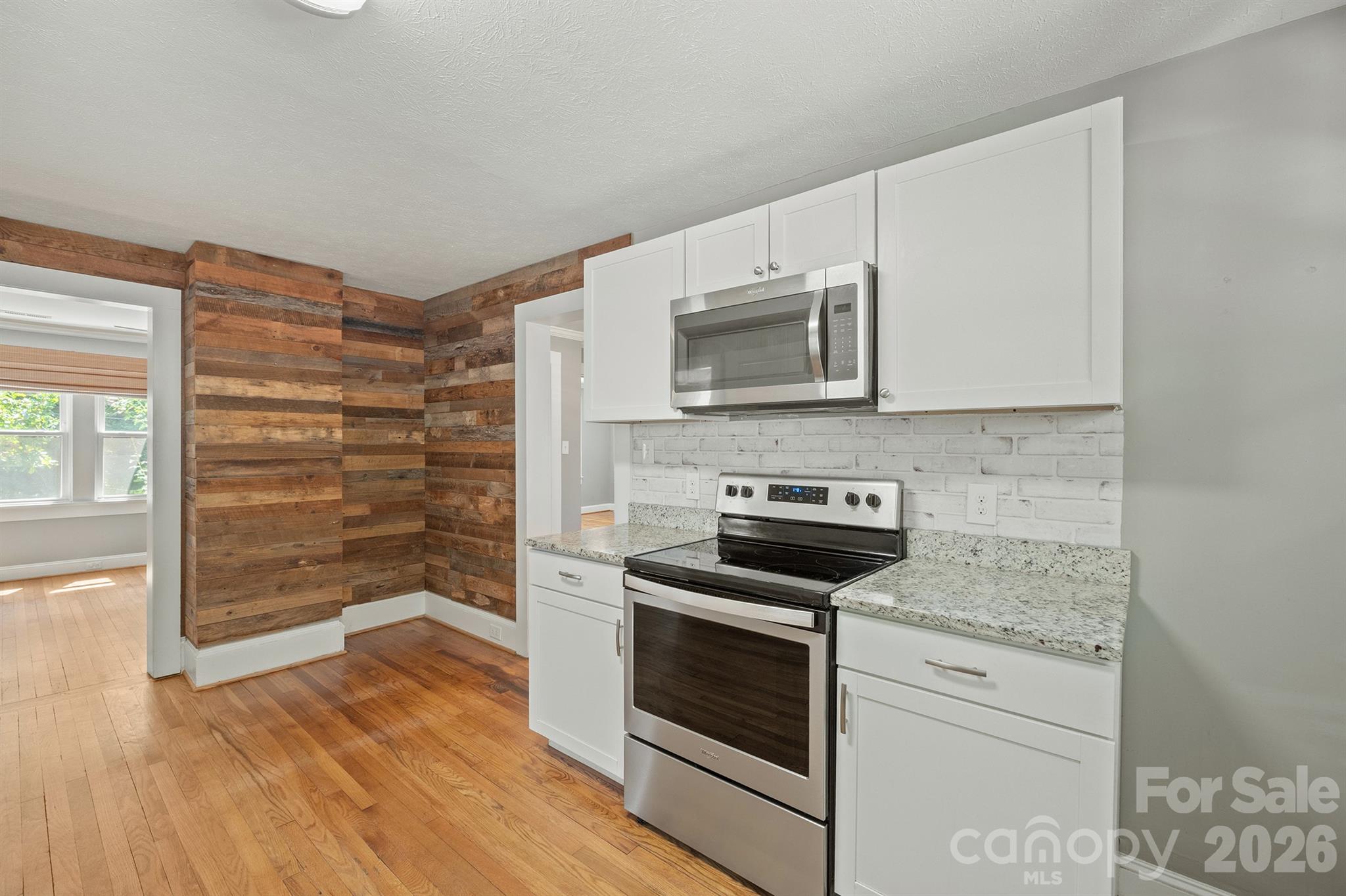 106 Cascade Street Property Photo 14