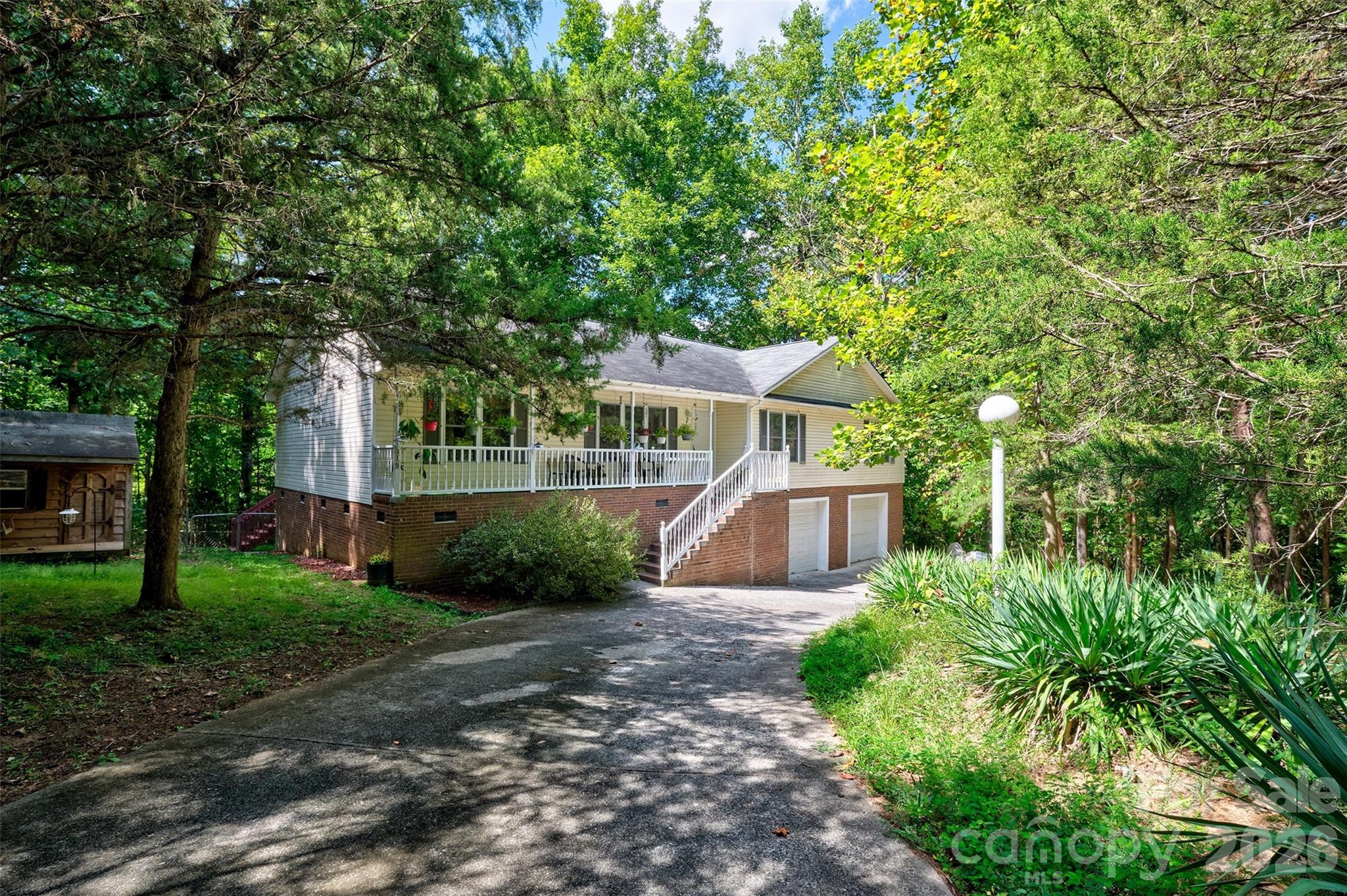 319 Don Mccarter Drive Property Photo 1