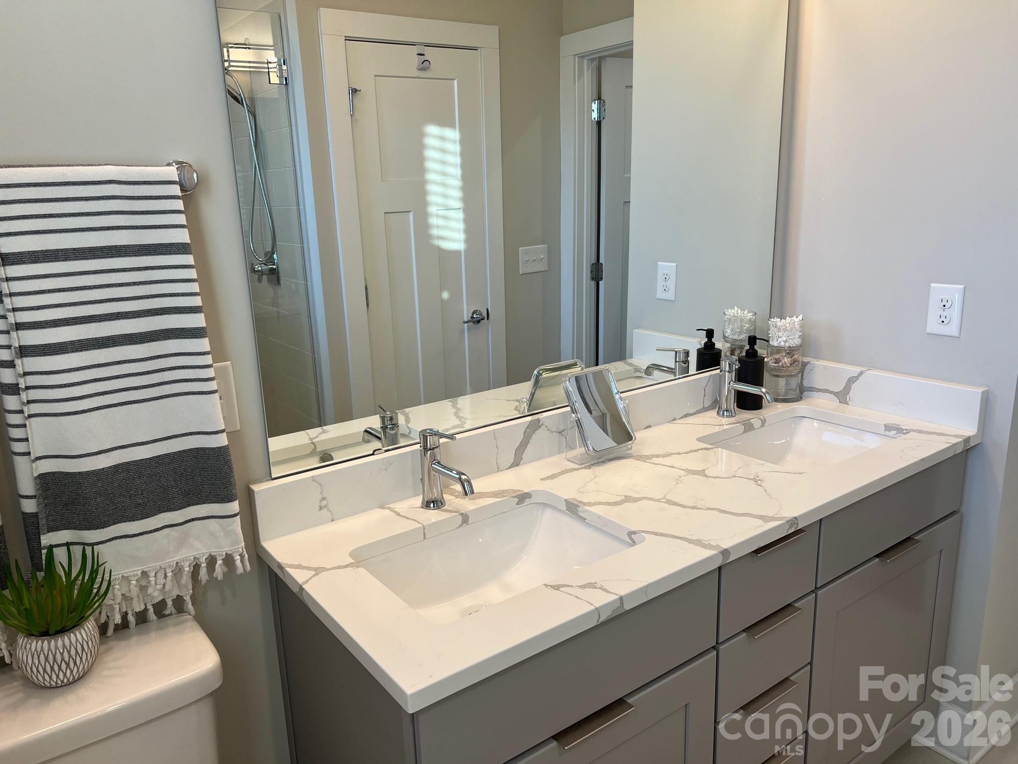 223 Uptown West Drive Property Photo 13