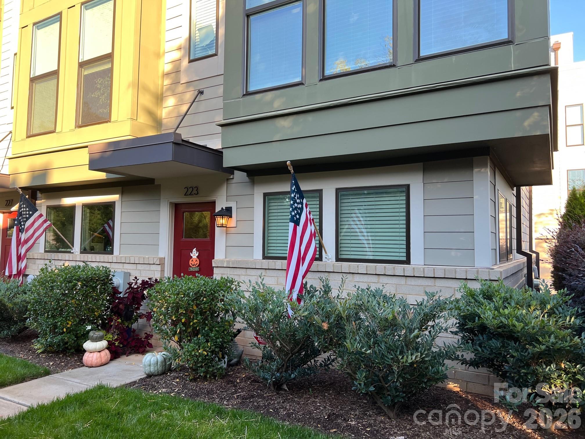223 Uptown West Drive Property Photo 19